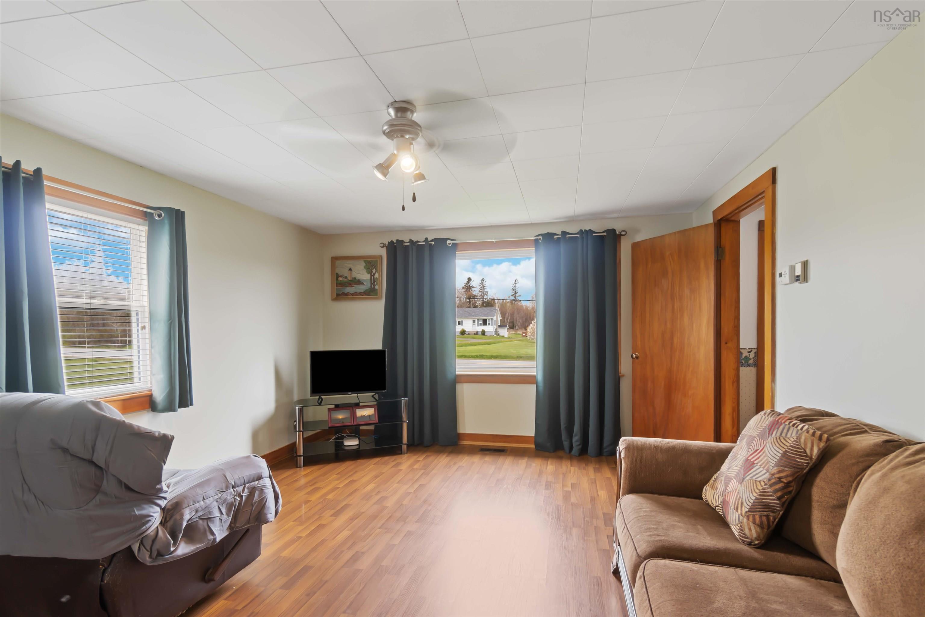 $229,999.00: 6228 Highway 101, Ashmore