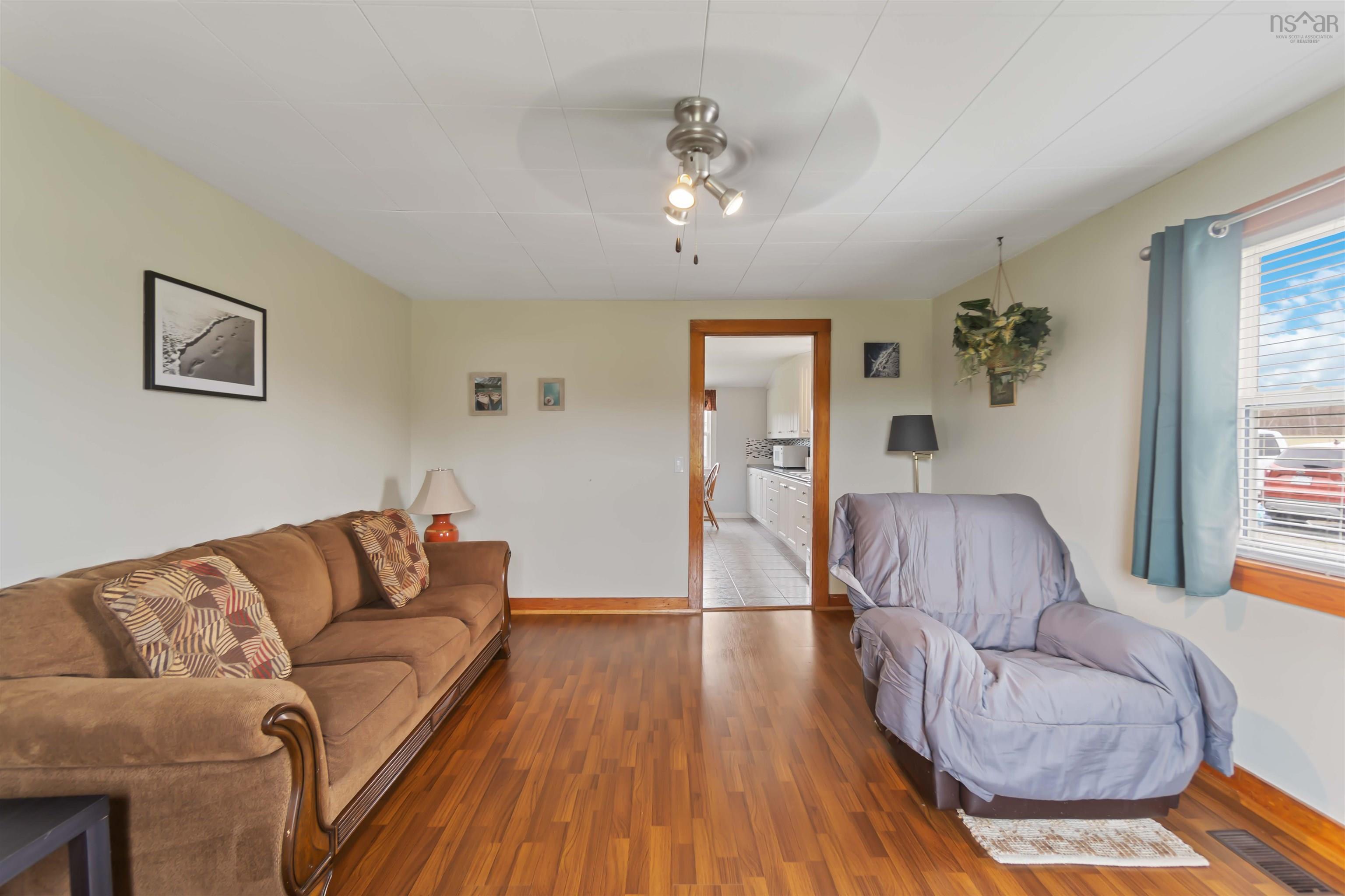 $229,999.00: 6228 Highway 101, Ashmore