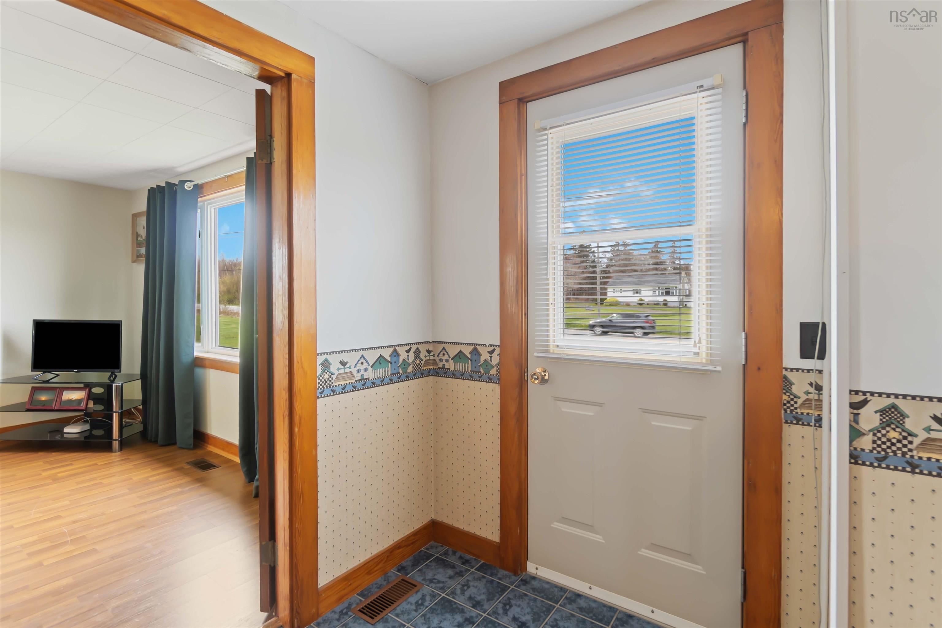 $229,999.00: 6228 Highway 101, Ashmore