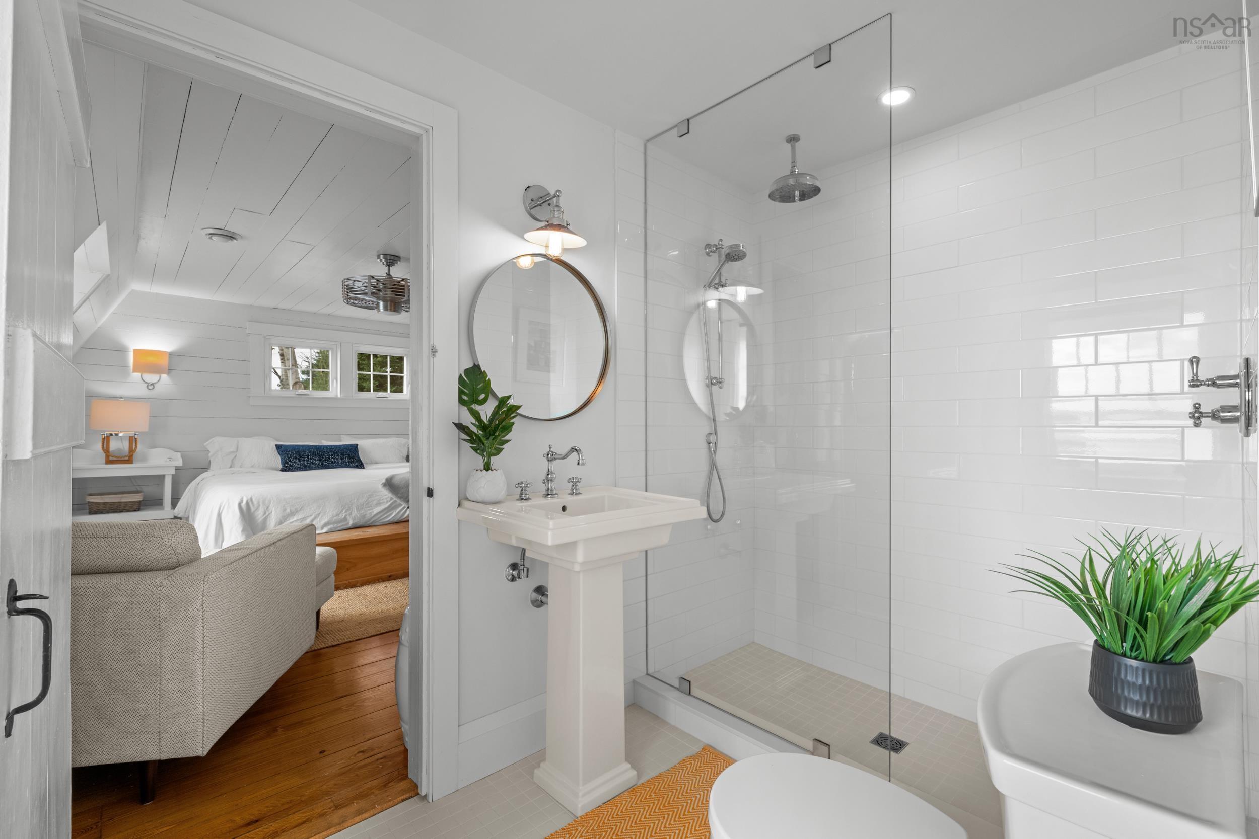 $5,850,000.00: 15 Fredas Point Drive, Chester