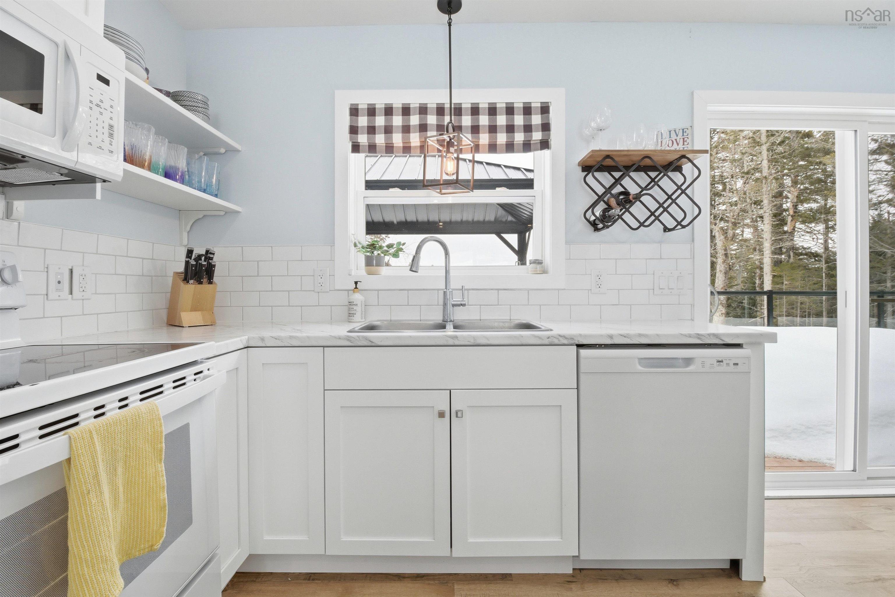 $519,900.00: 195 Middle Lake South Road, Vaughan