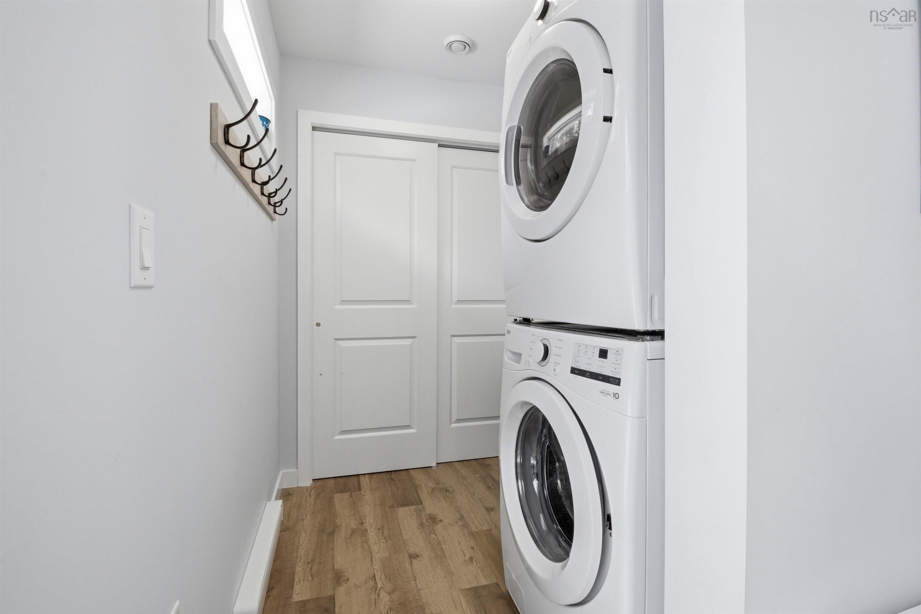 $519,900.00: 195 Middle Lake South Road, Vaughan