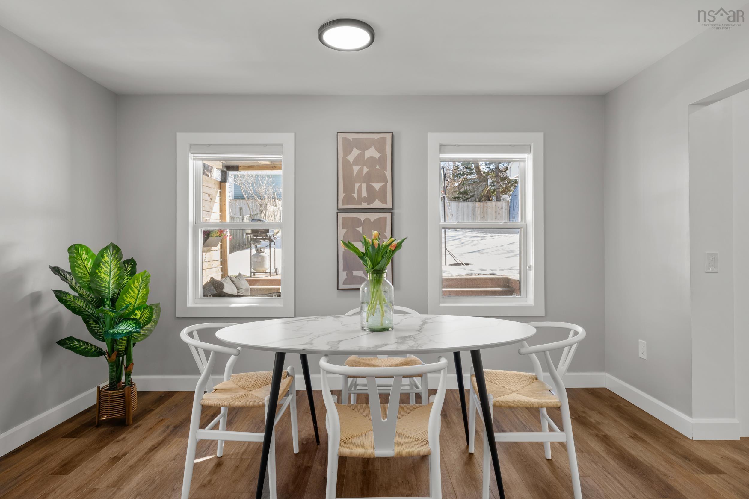 $775,000.00: 18 Forest Hill Drive, Halifax