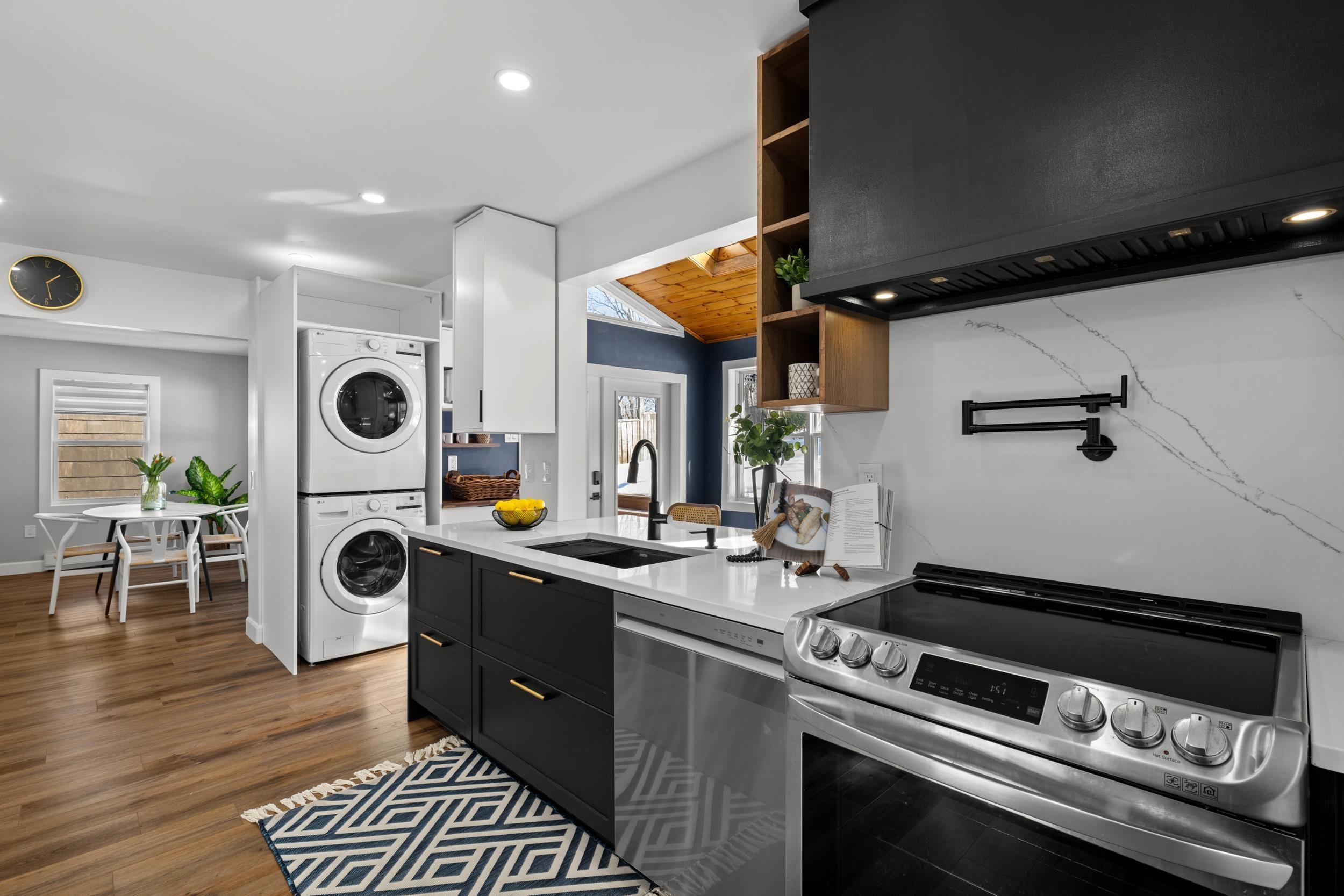 $775,000.00: 18 Forest Hill Drive, Halifax