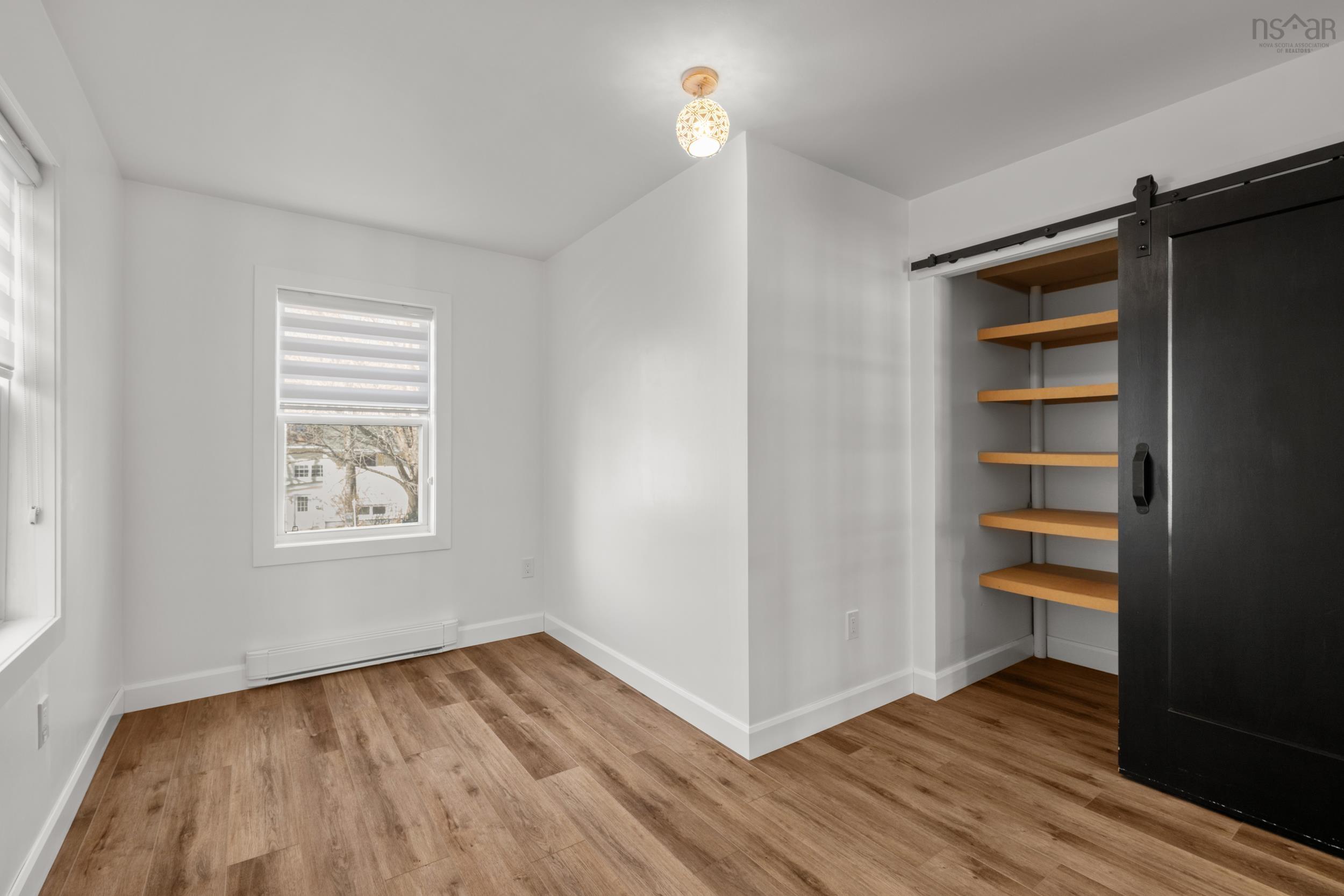 $775,000.00: 18 Forest Hill Drive, Halifax