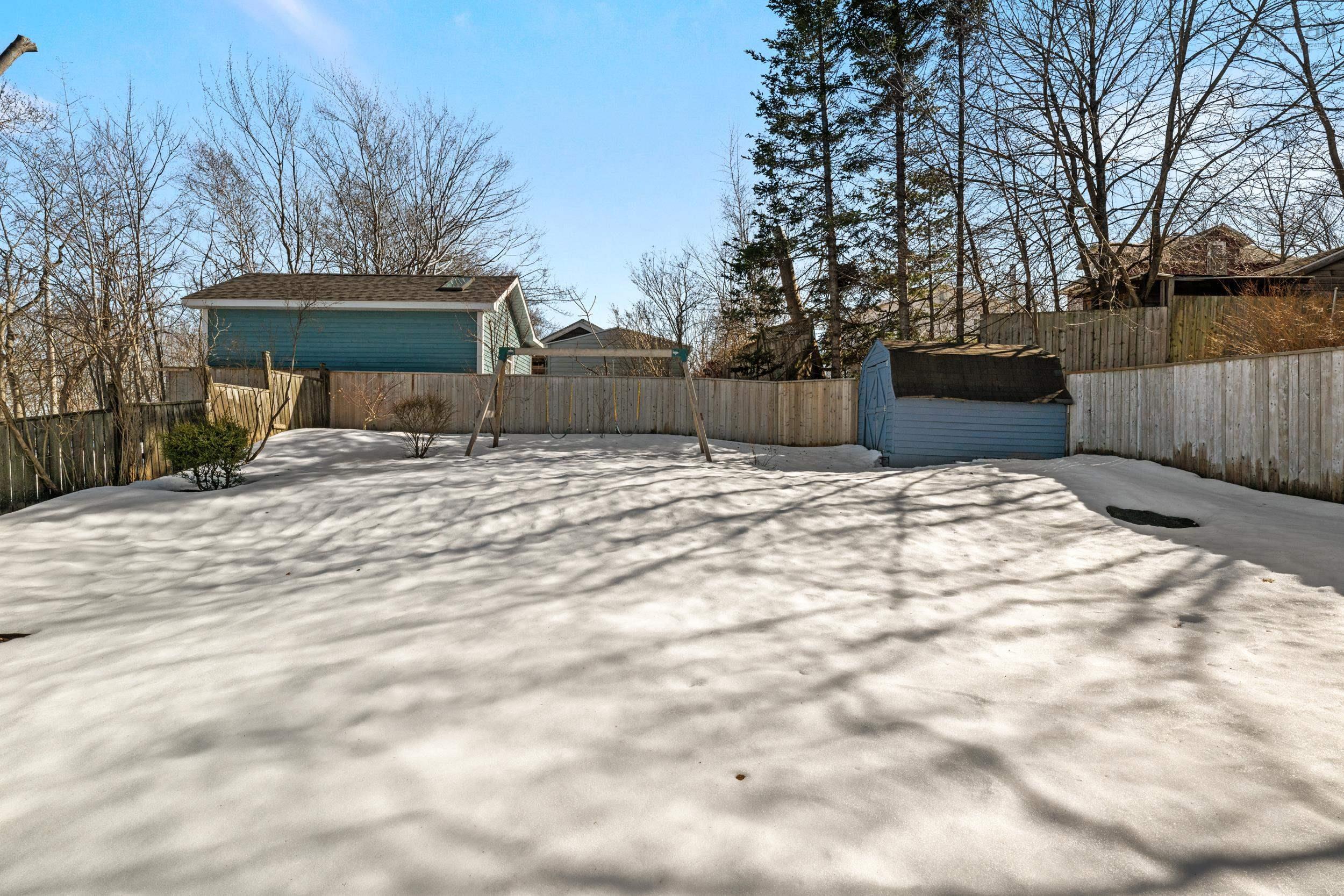 $775,000.00: 18 Forest Hill Drive, Halifax