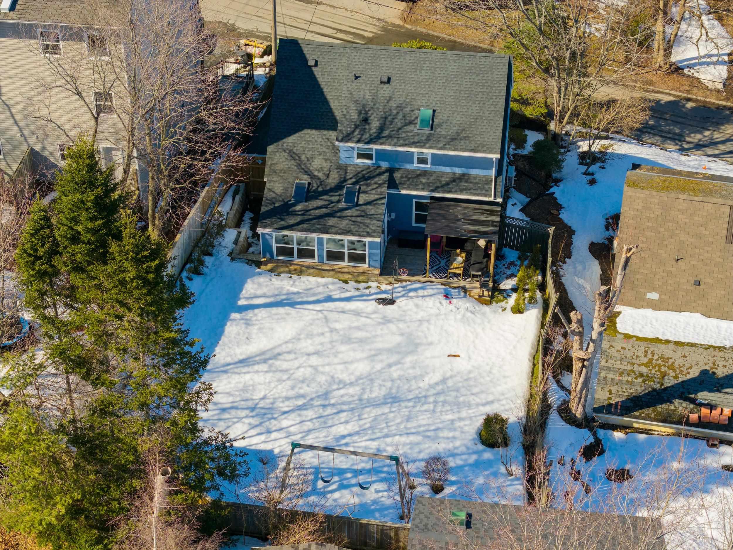 $775,000.00: 18 Forest Hill Drive, Halifax