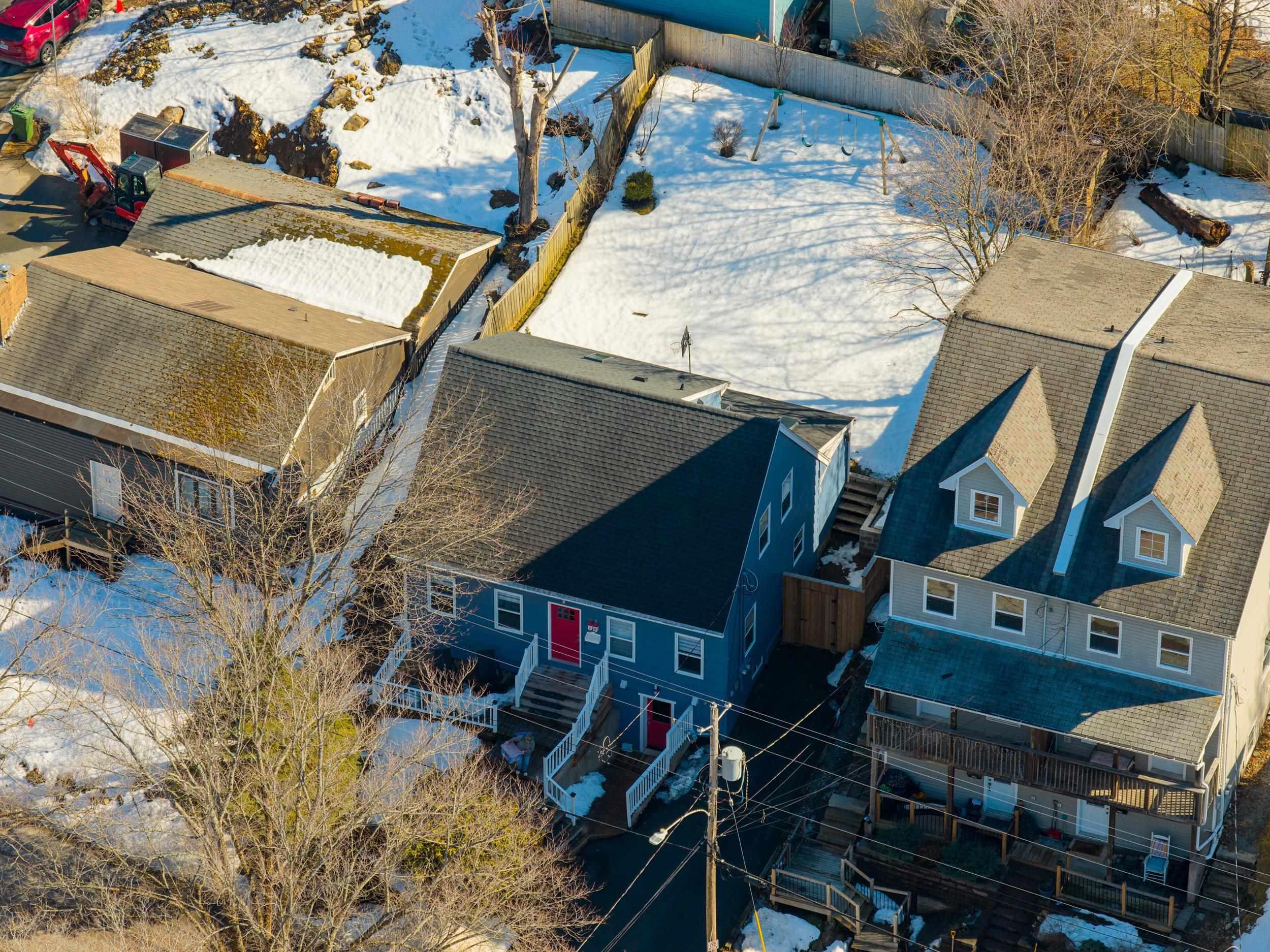 $775,000.00: 18 Forest Hill Drive, Halifax