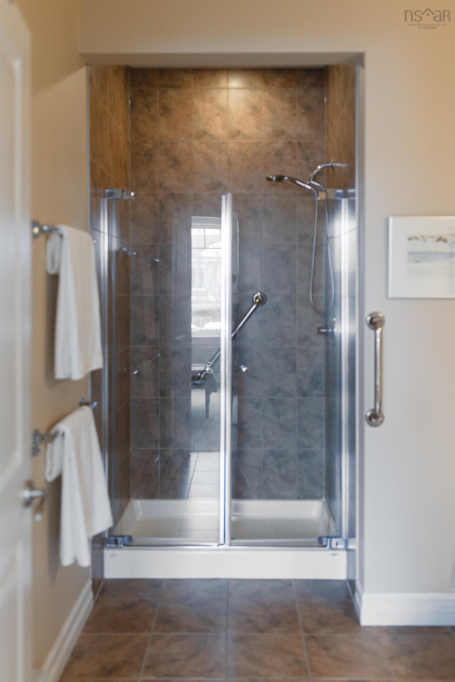 $615,000.00: 28 Castlestone Drive, Bedford