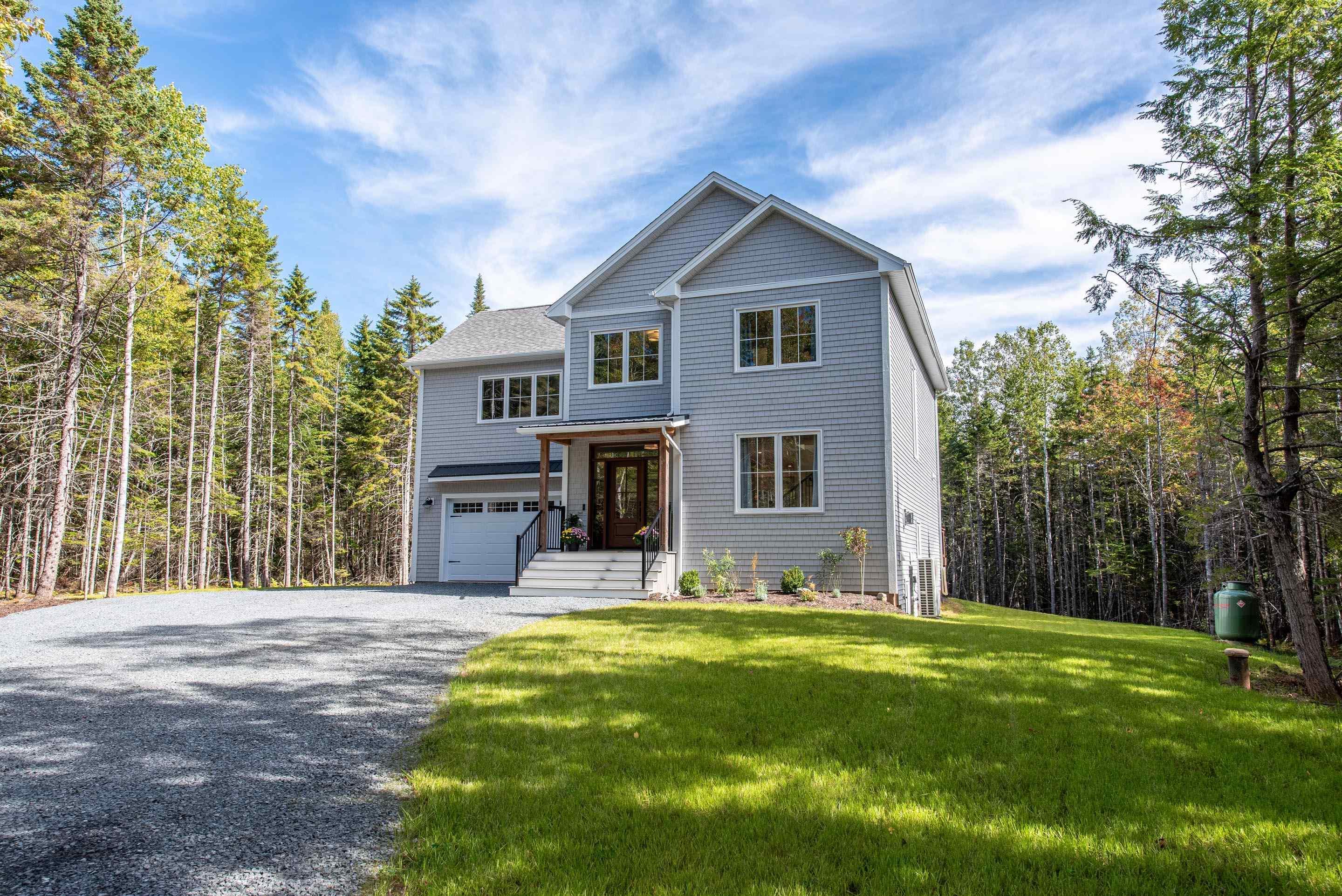 $1,099,900.00: 86 Double Lane, Oakfield