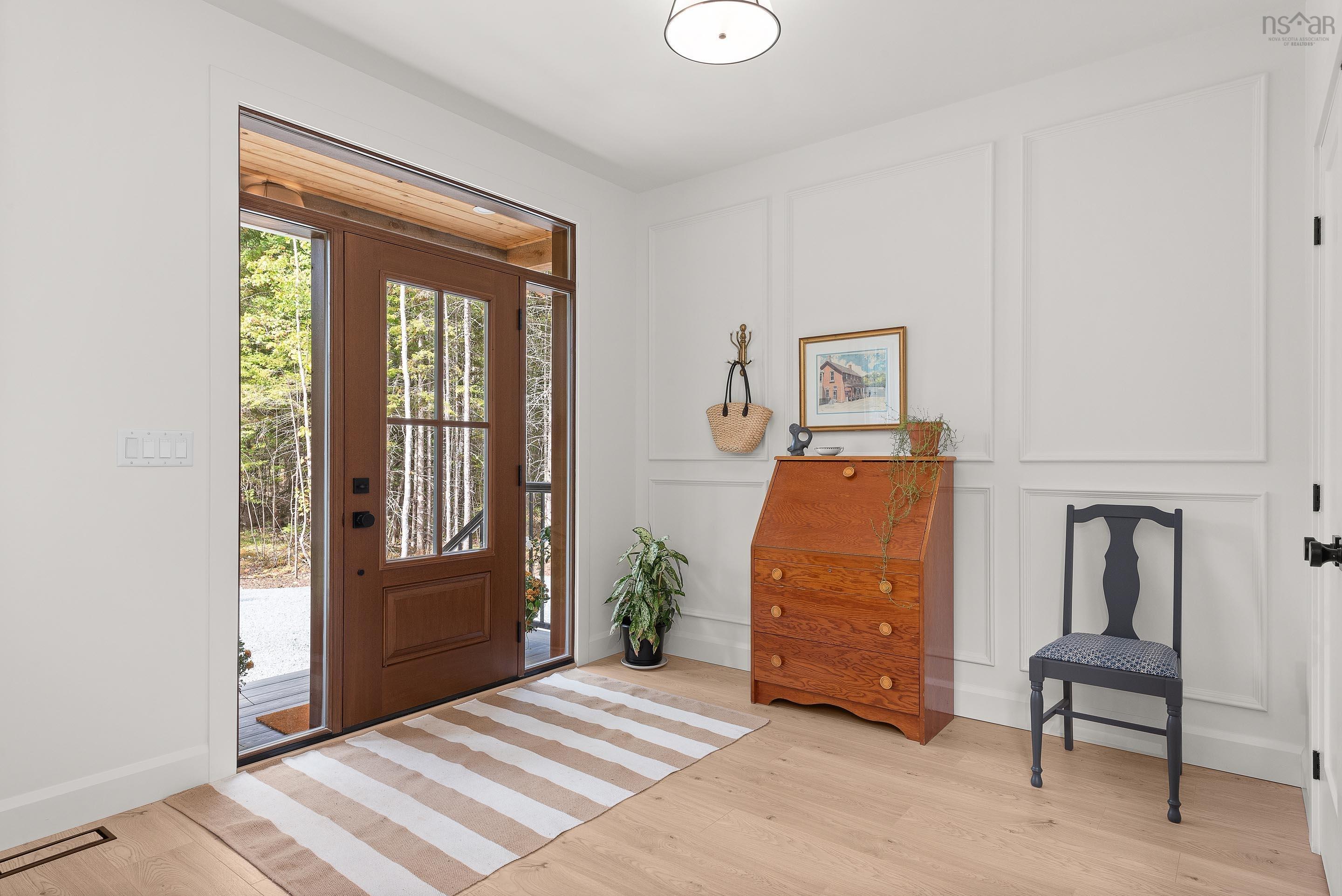 $1,099,900.00: 86 Double Lane, Oakfield