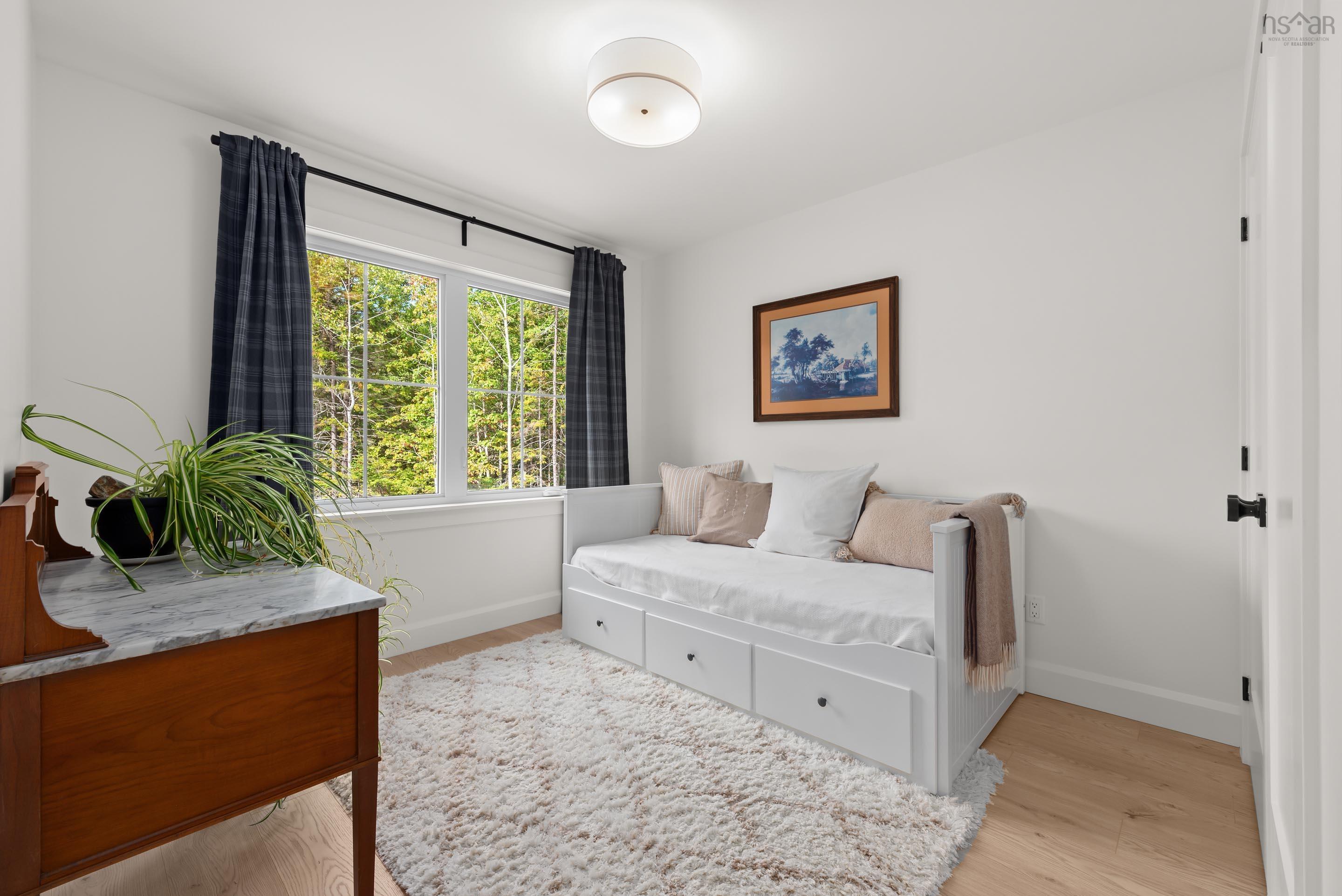 $1,099,900.00: 86 Double Lane, Oakfield