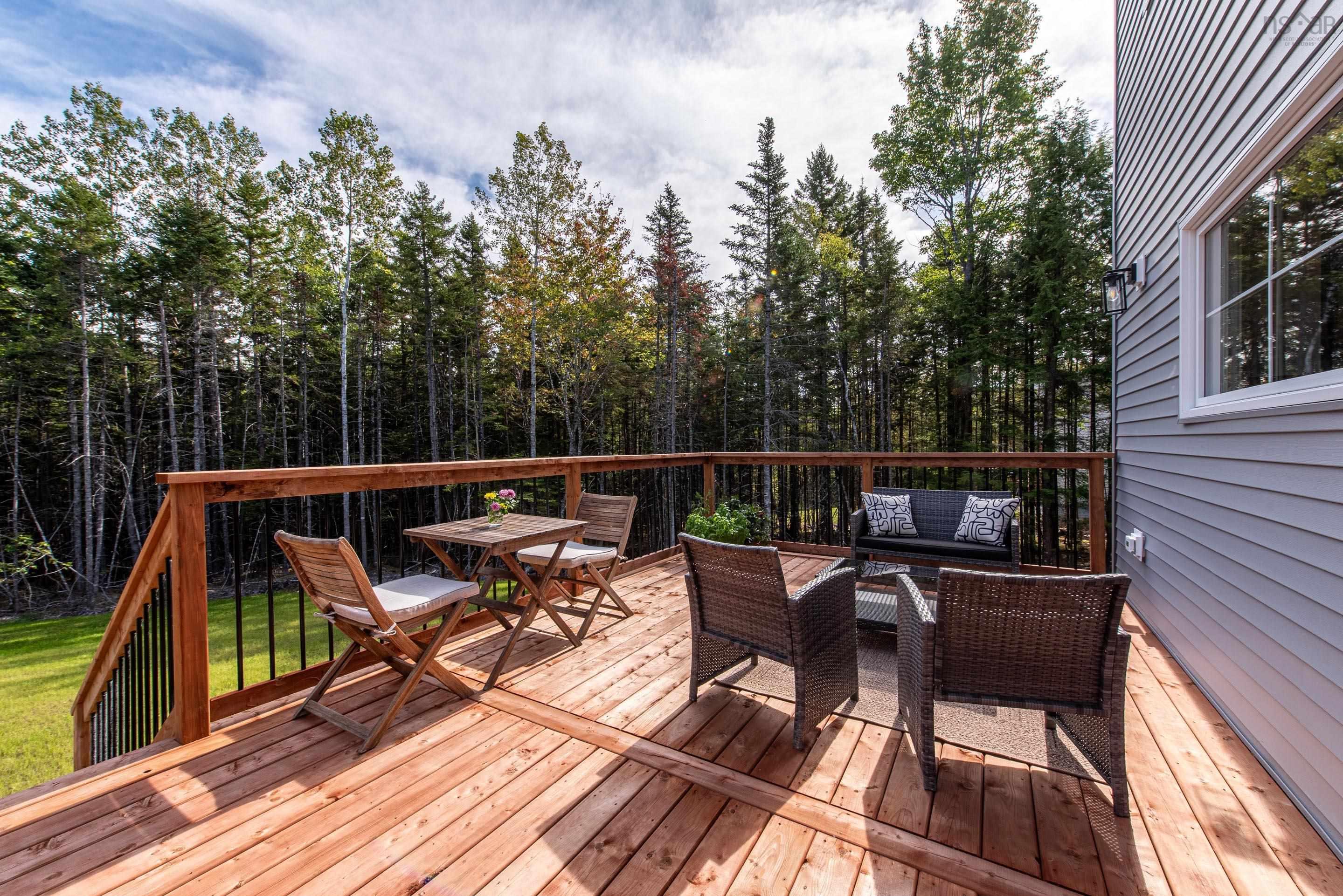 $1,099,900.00: 86 Double Lane, Oakfield