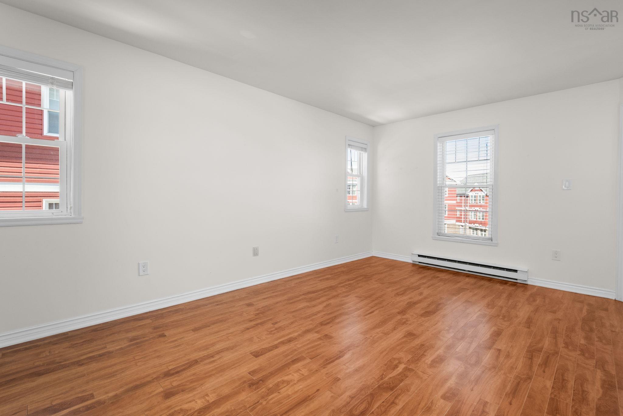 $364,990.00: 524 94 Moirs Mill Road, Bedford