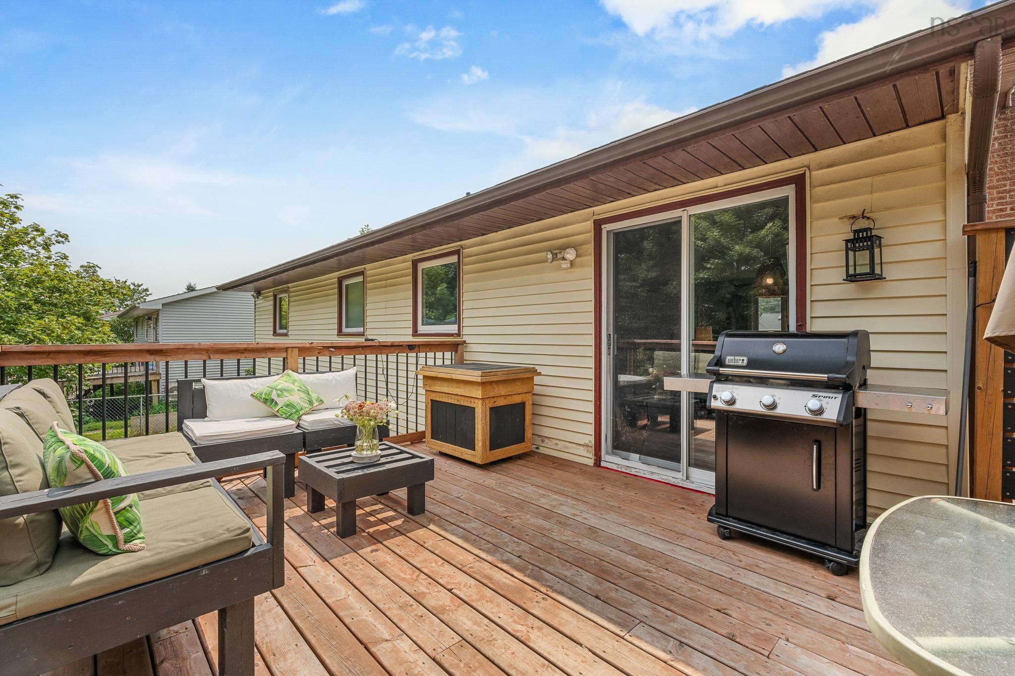 $549,900.00: 257 John Stewart Drive, Cole Harbour