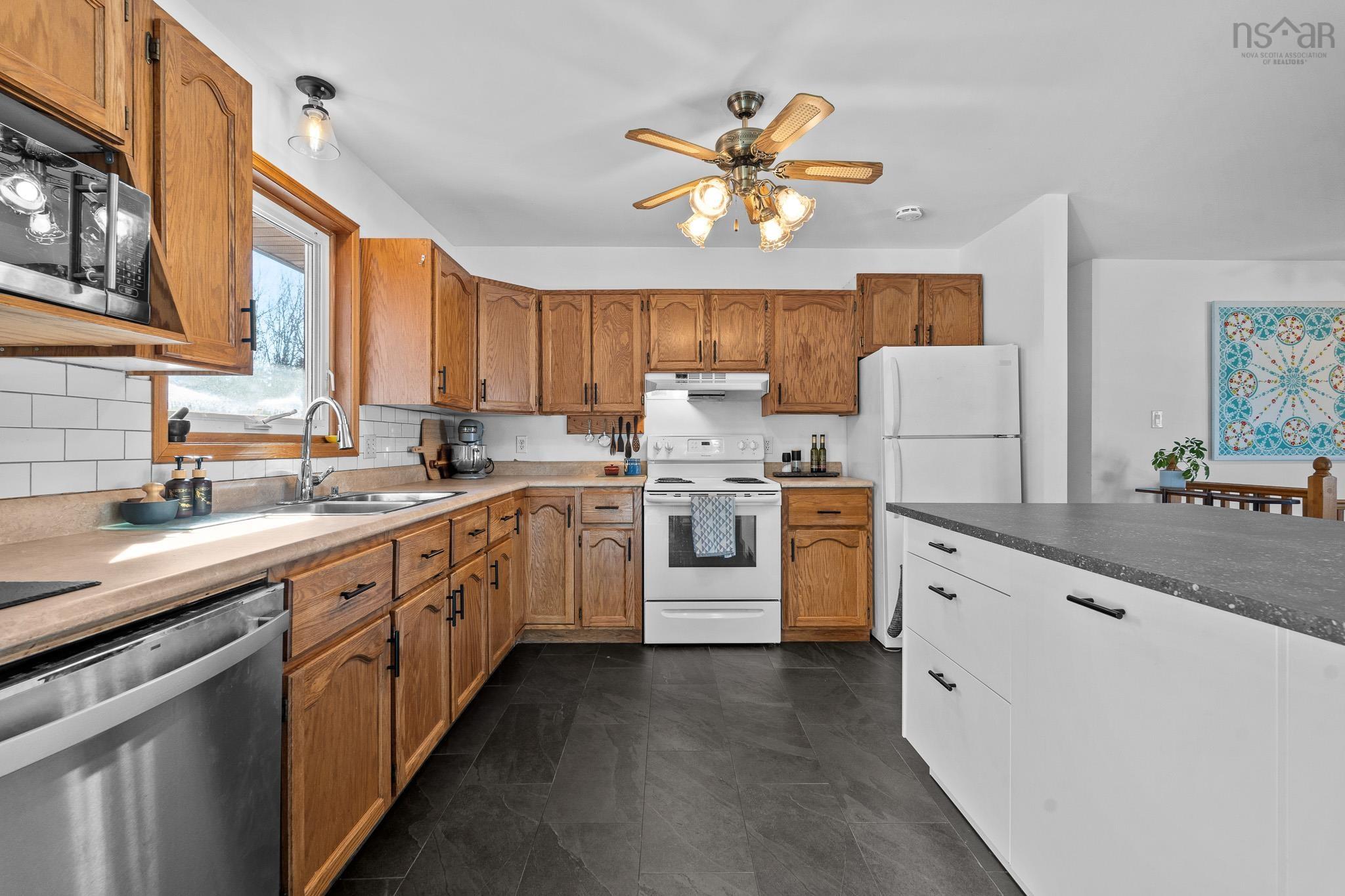 $549,900.00: 257 John Stewart Drive, Cole Harbour