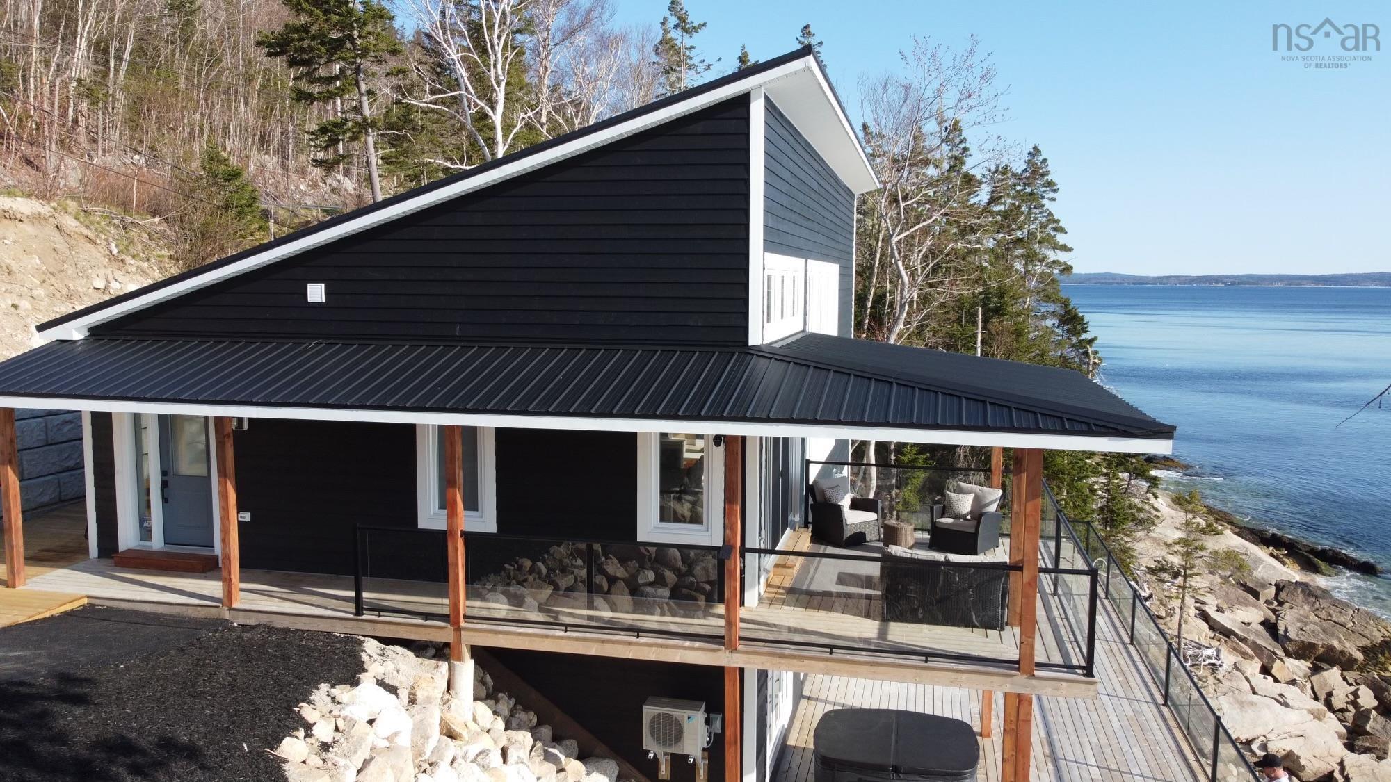 $1,199,000.00: 1907 Highway 329, Hubbards