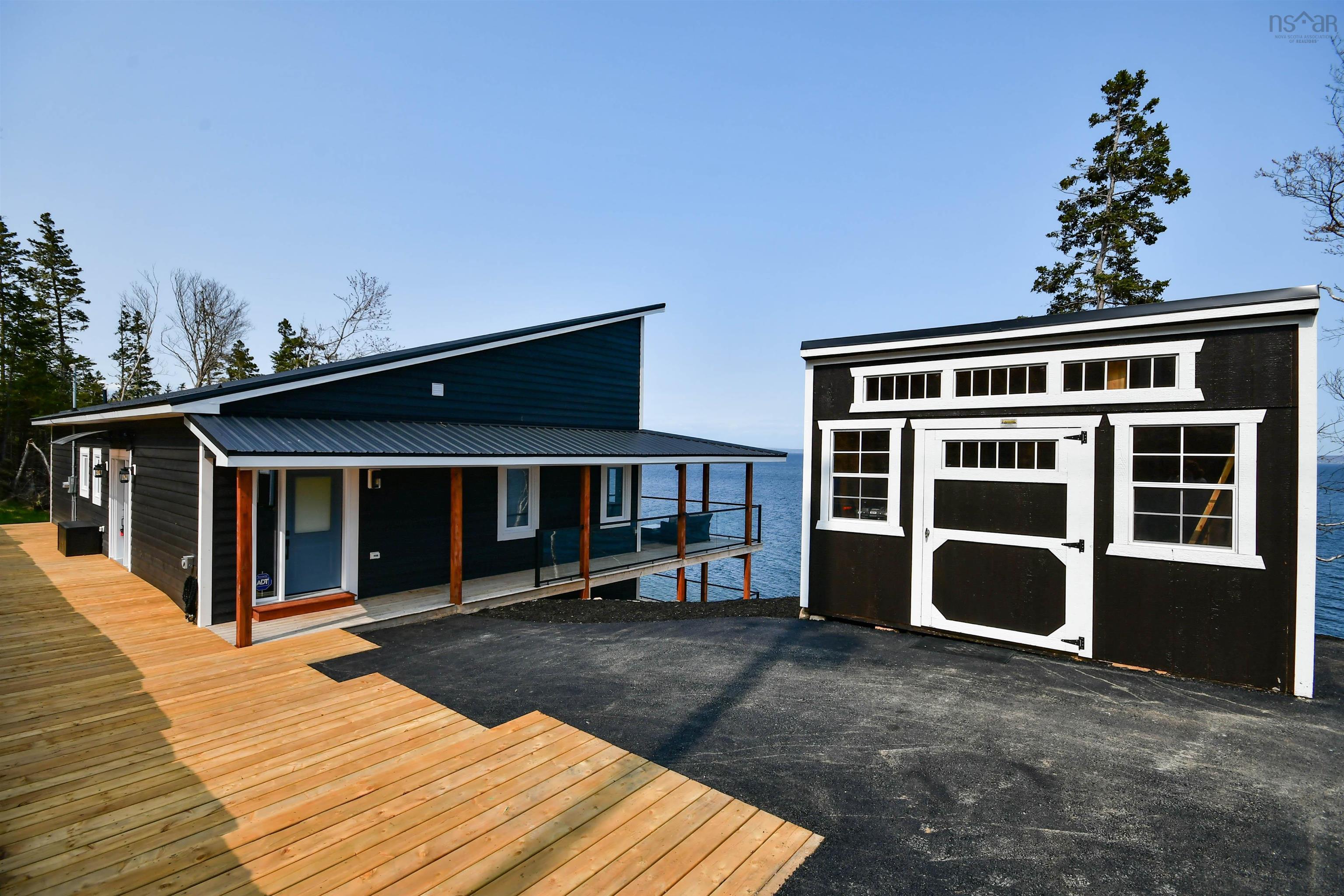 $1,199,000.00: 1907 Highway 329, Hubbards