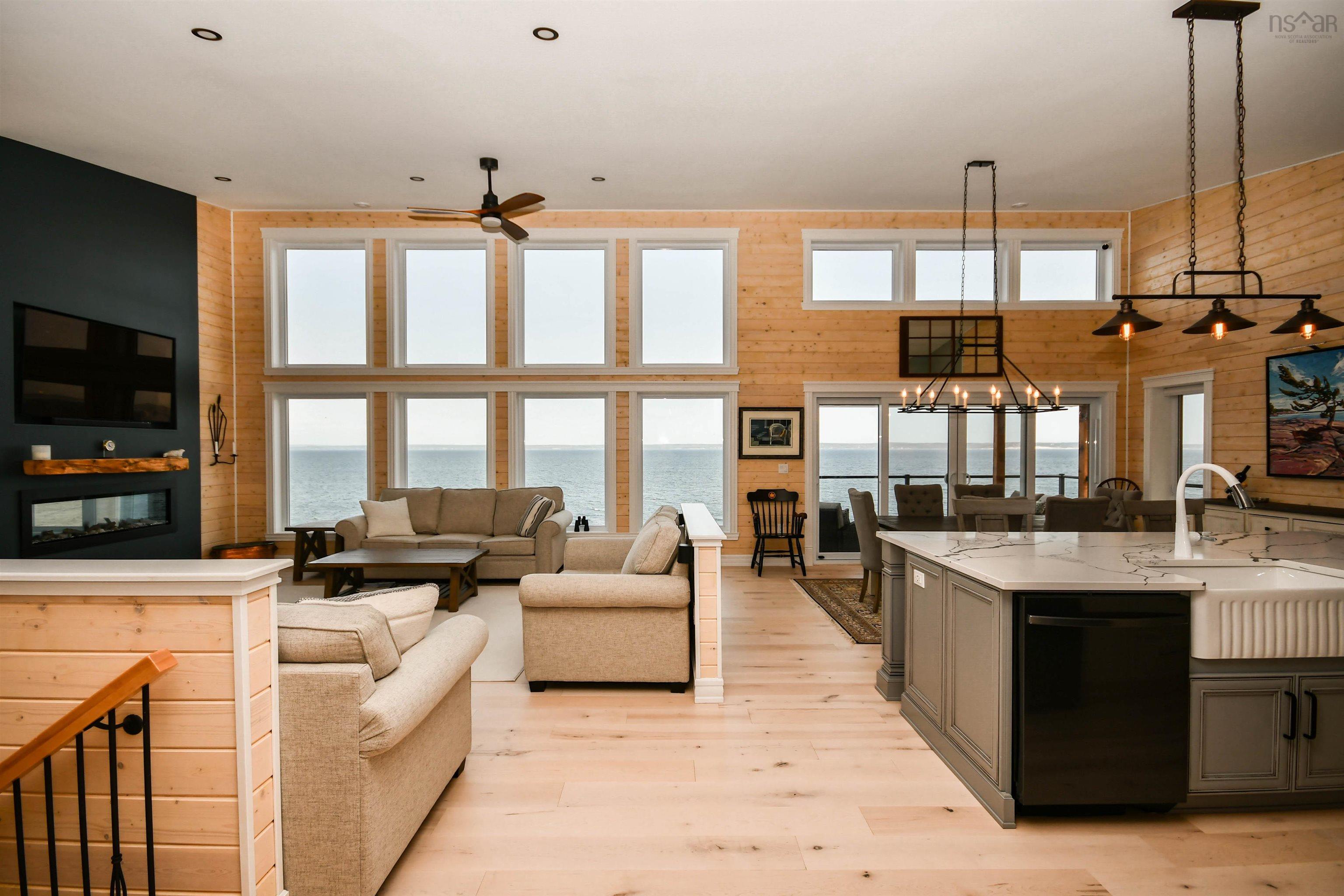 $1,199,000.00: 1907 Highway 329, Hubbards