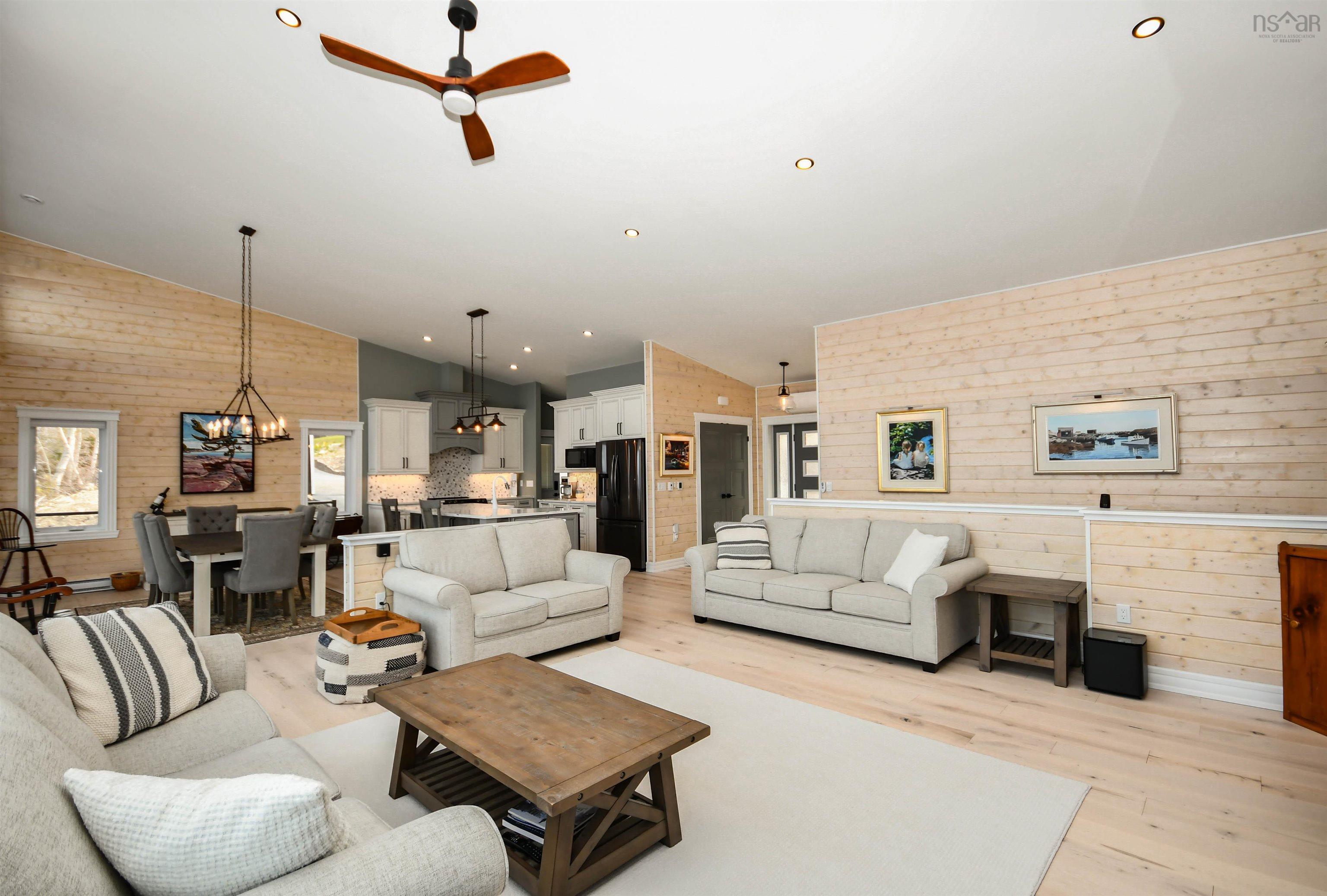 $1,199,000.00: 1907 Highway 329, Hubbards