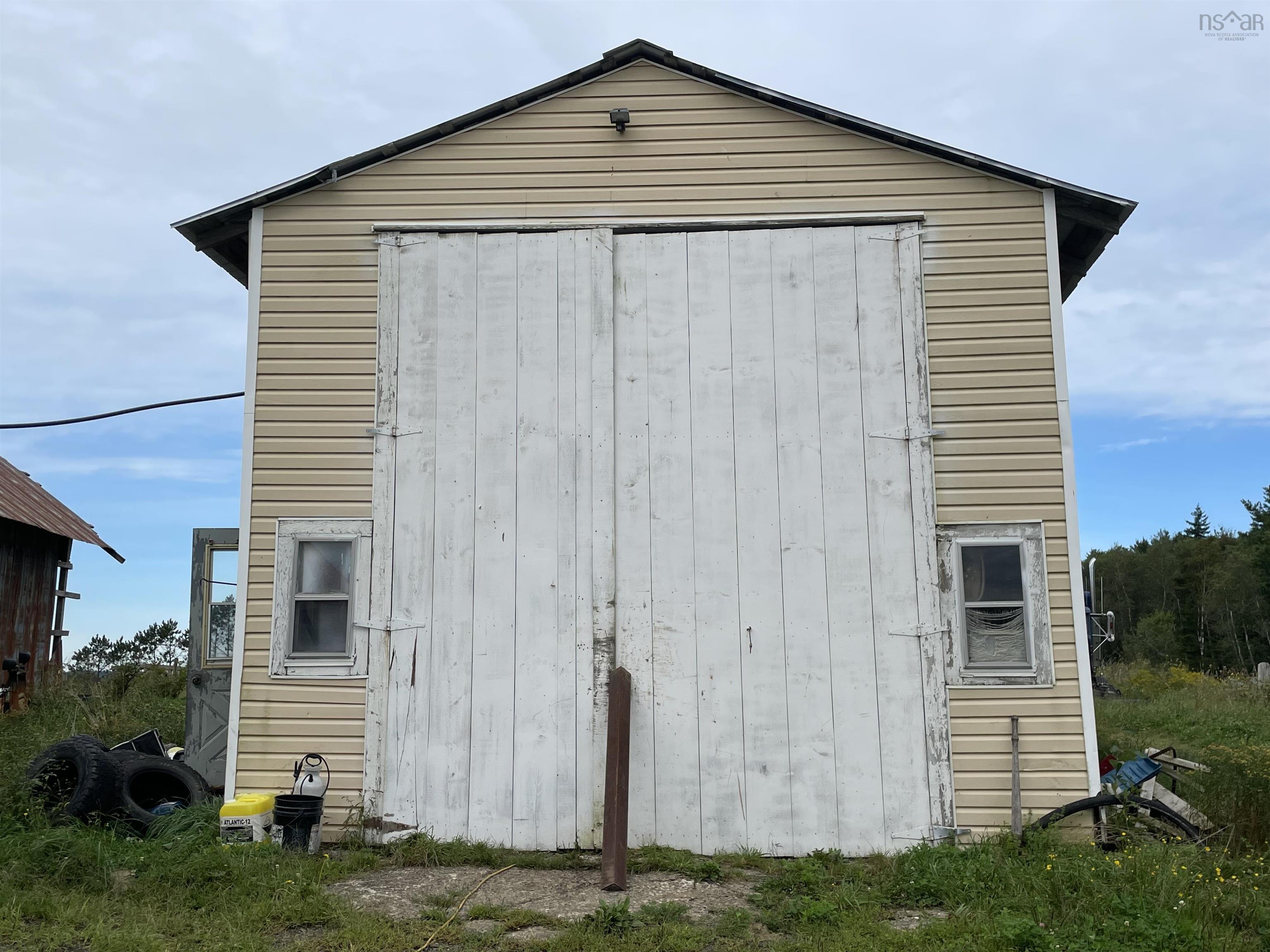 $549,900.00: 550 Lower Branch Road, Lower Branch