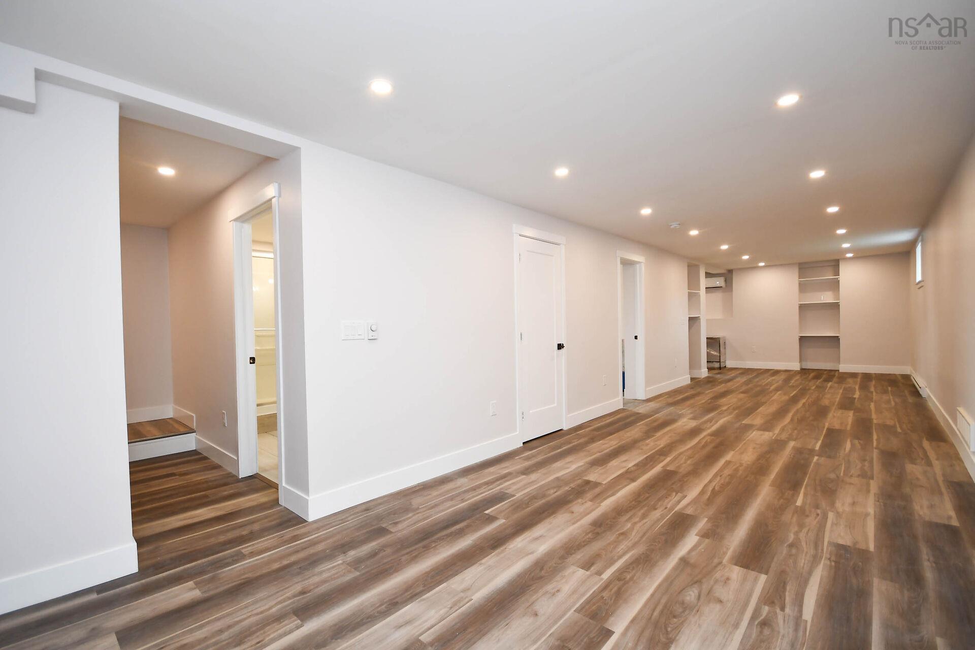 $559,999.00: 5 Sampson Drive, Lower Sackville