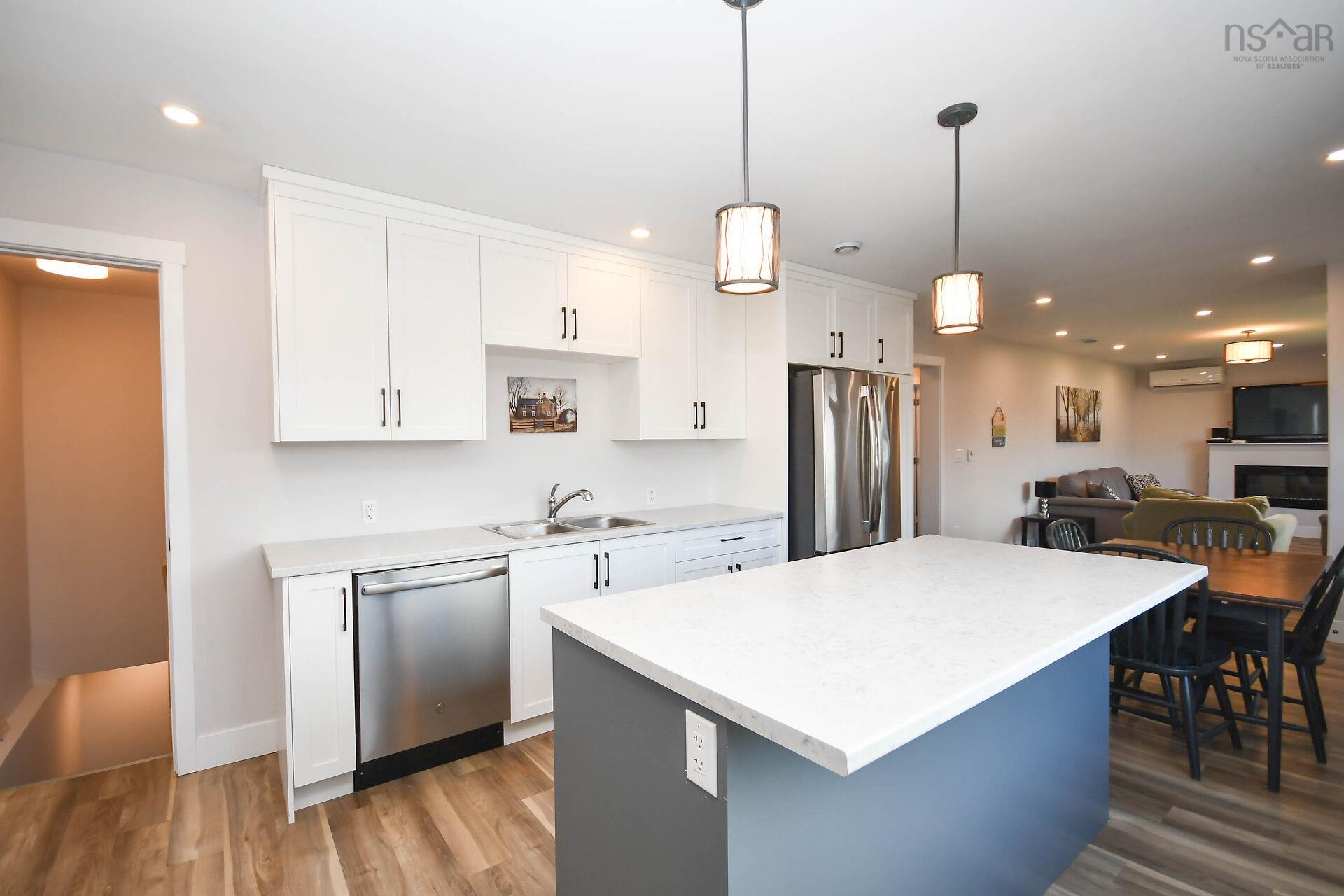 $559,999.00: 5 Sampson Drive, Lower Sackville