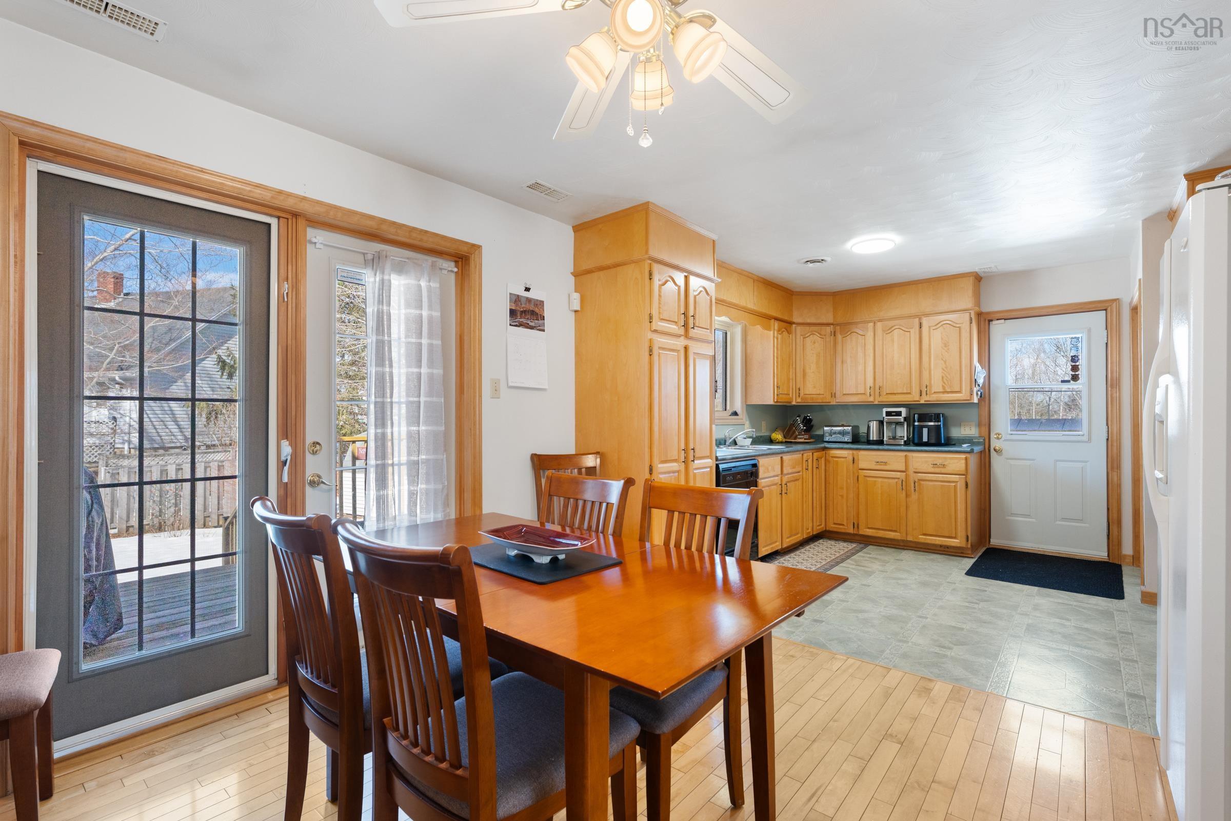 $479,900.00: 2 Pinecrest Boulevard, Bridgewater