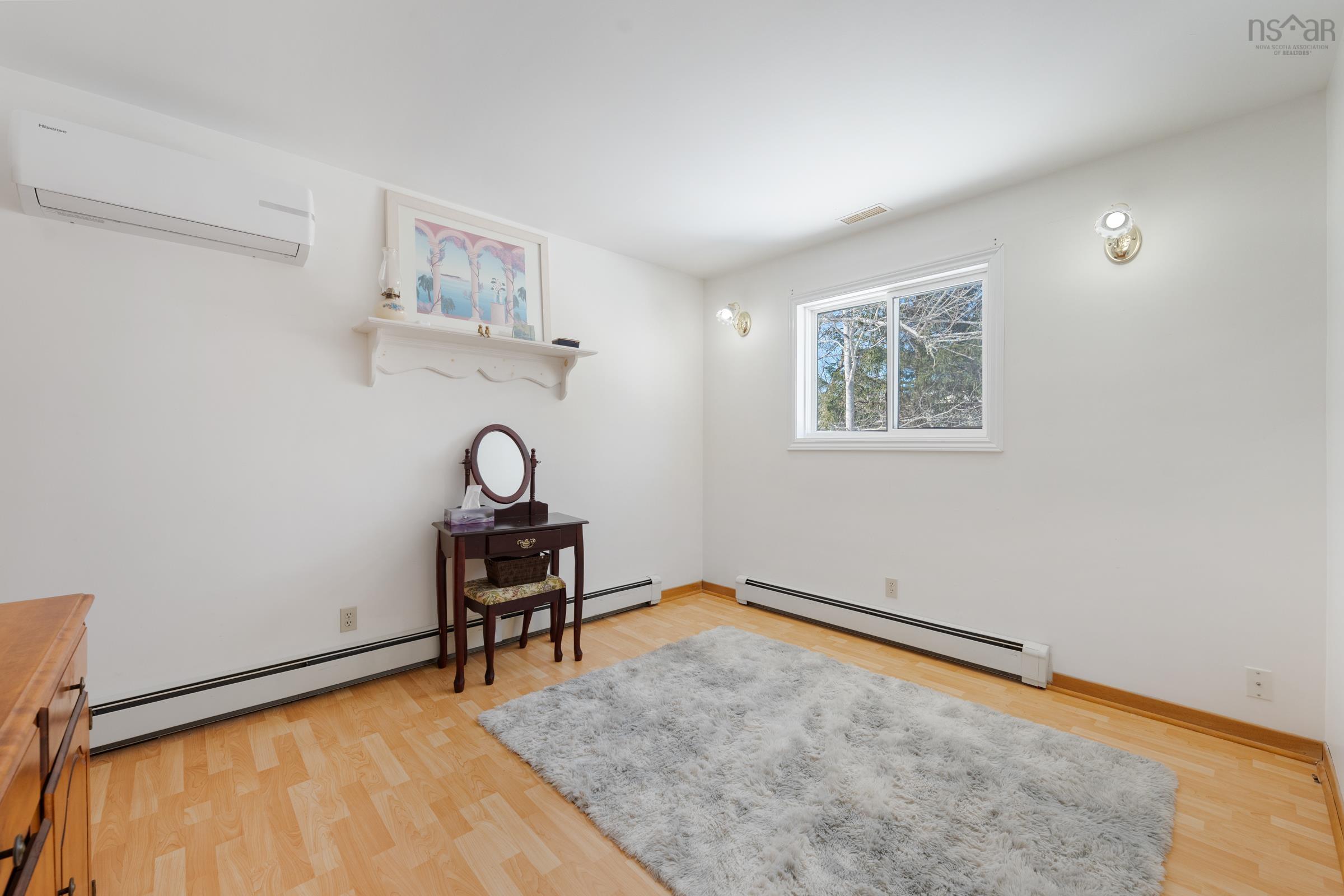 $479,900.00: 2 Pinecrest Boulevard, Bridgewater