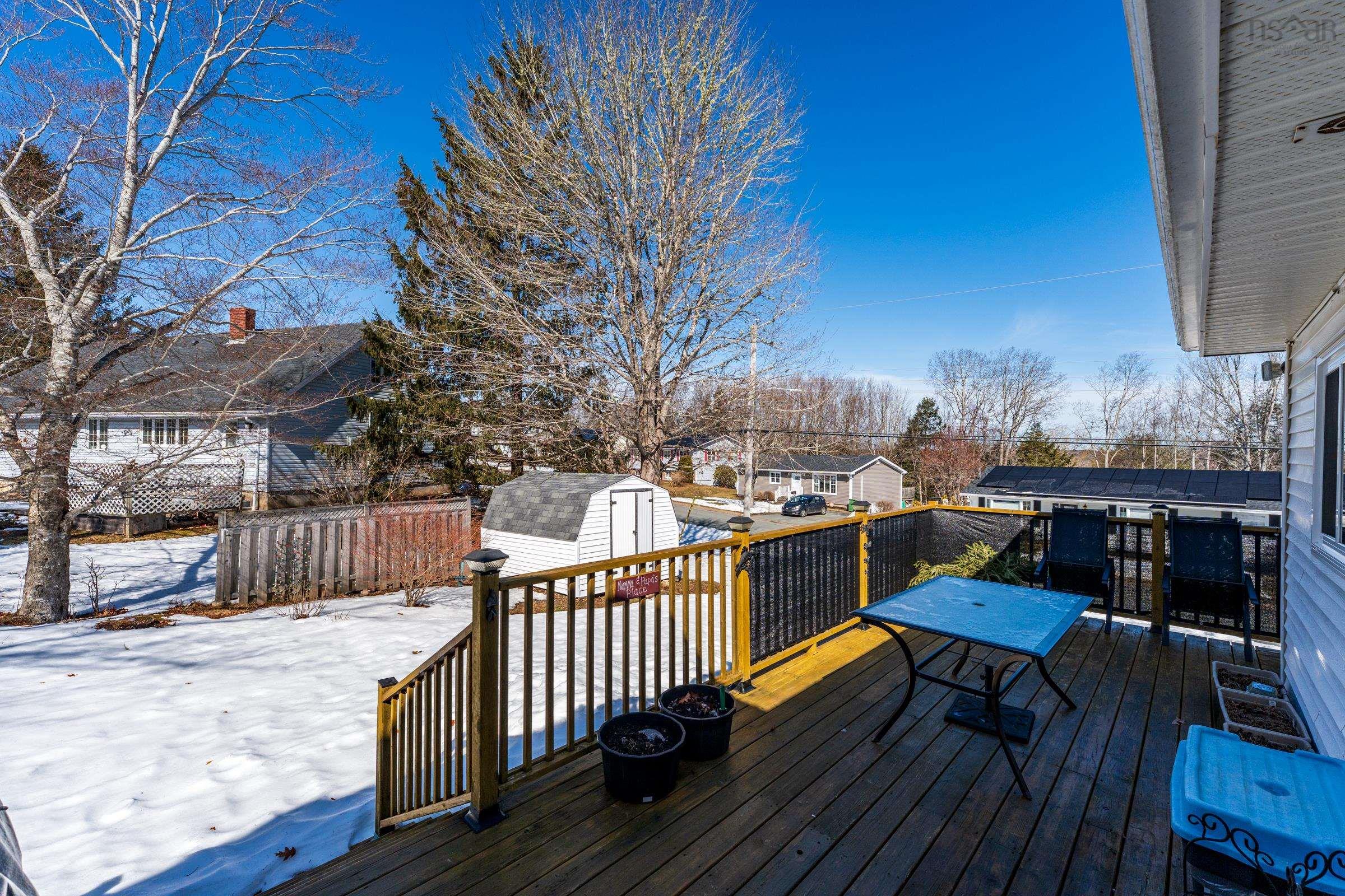 $479,900.00: 2 Pinecrest Boulevard, Bridgewater