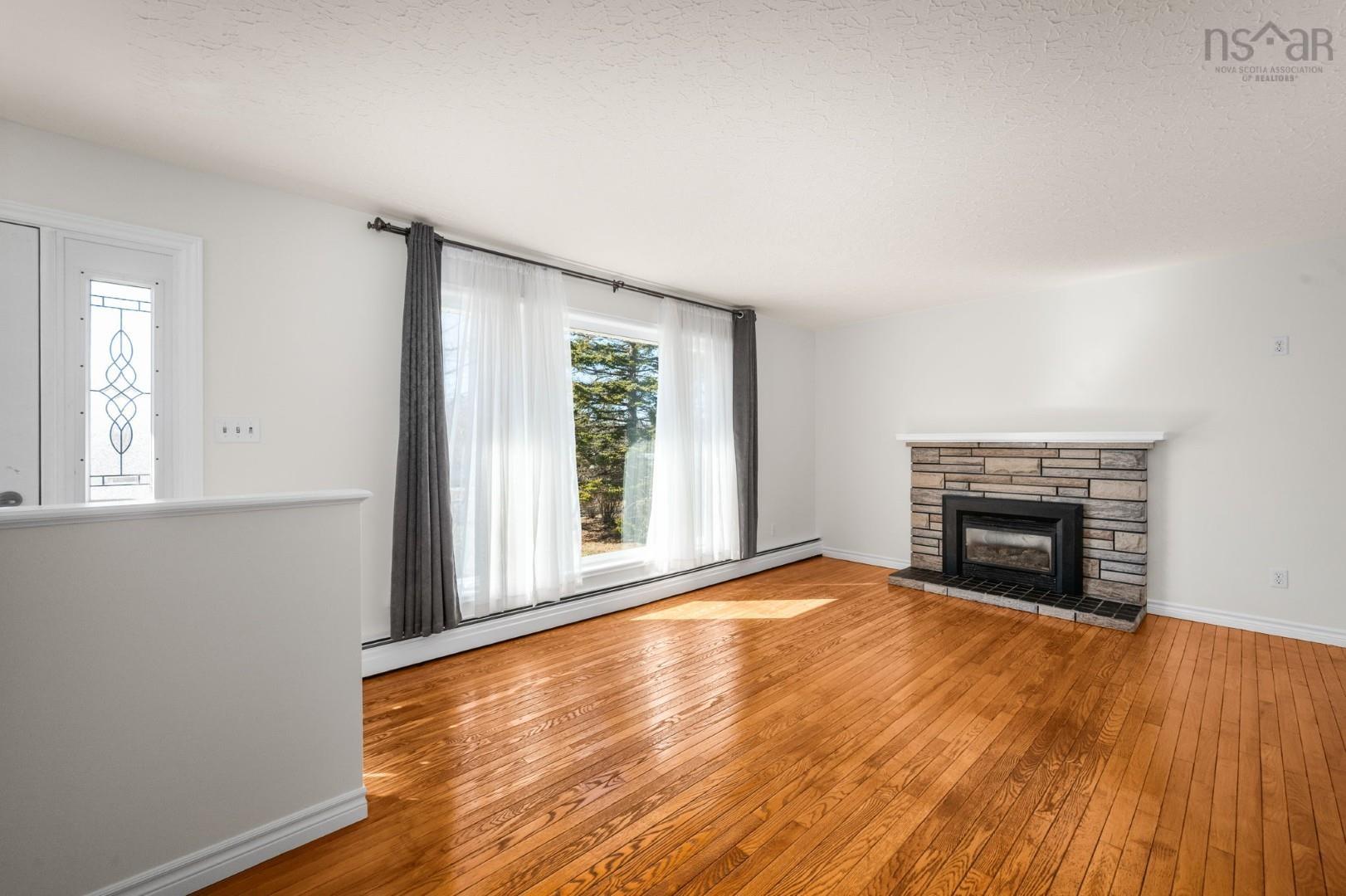 $549,900.00: 21 Smith Avenue, Cole Harbour