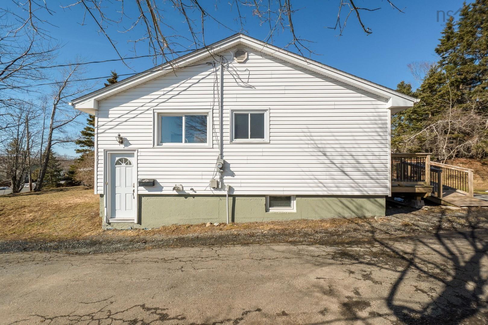 $549,900.00: 21 Smith Avenue, Cole Harbour