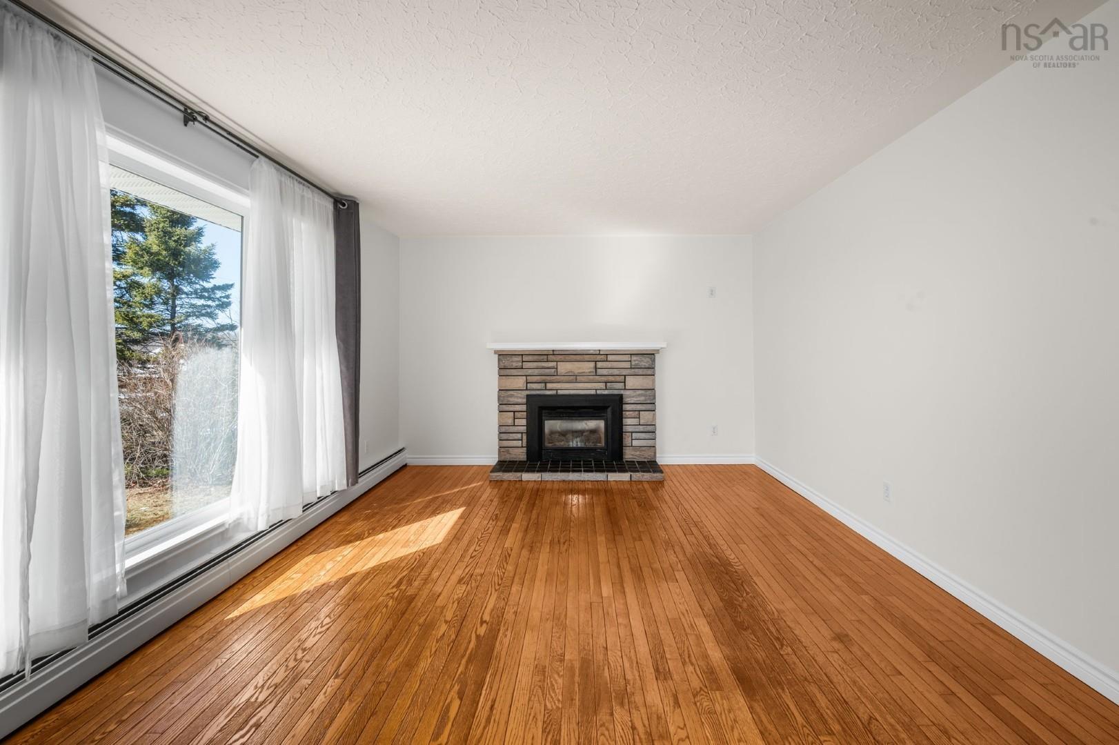 $549,900.00: 21 Smith Avenue, Cole Harbour