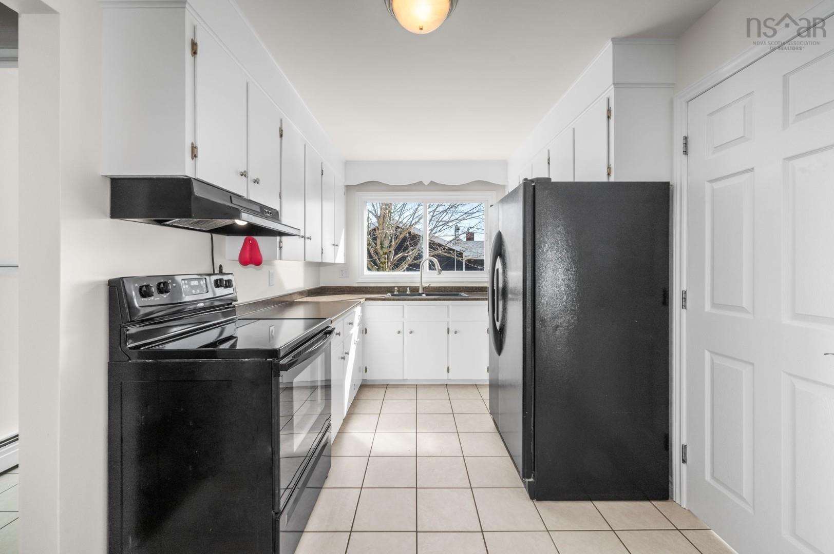 $549,900.00: 21 Smith Avenue, Cole Harbour