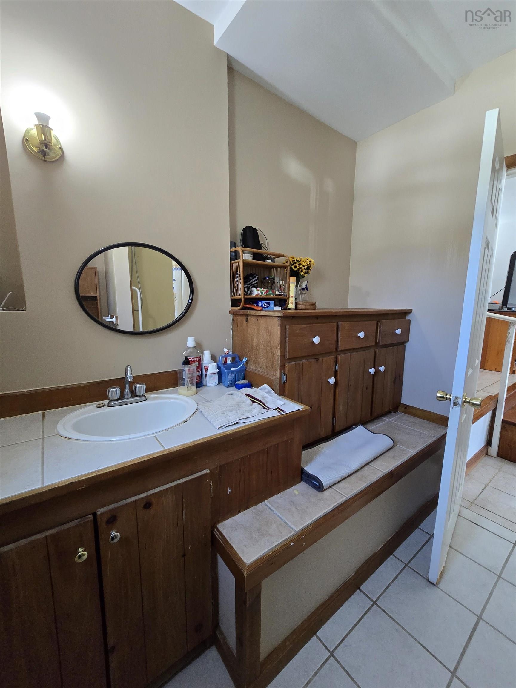 $759,900.00: 19 Bond Drive, Chester