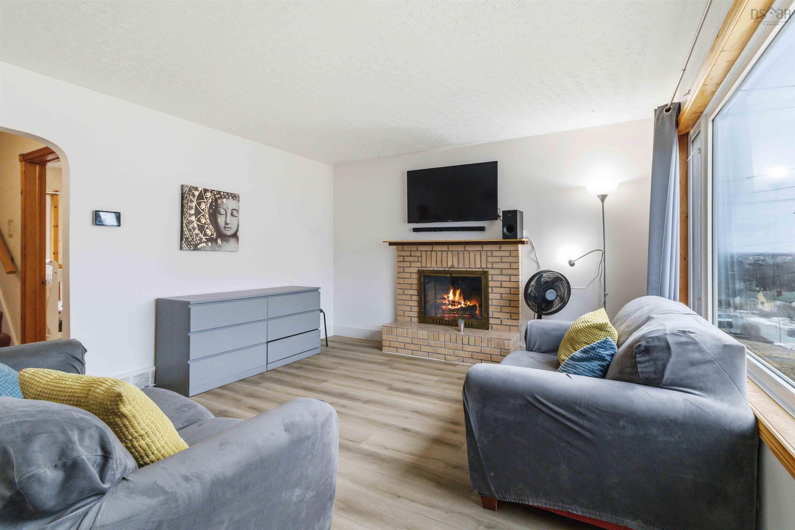 $499,900.00: 24 Auburn Avenue, Halifax