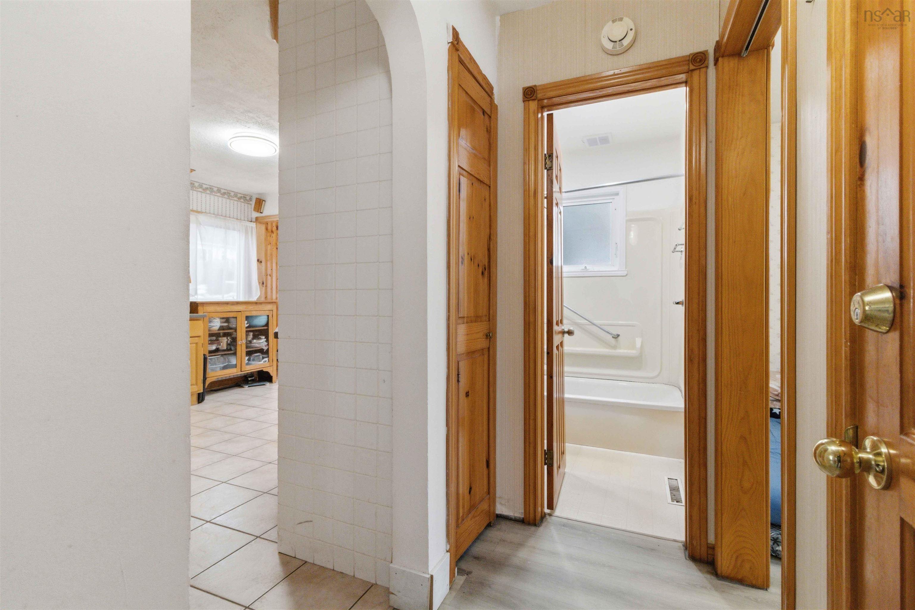 $499,900.00: 24 Auburn Avenue, Halifax