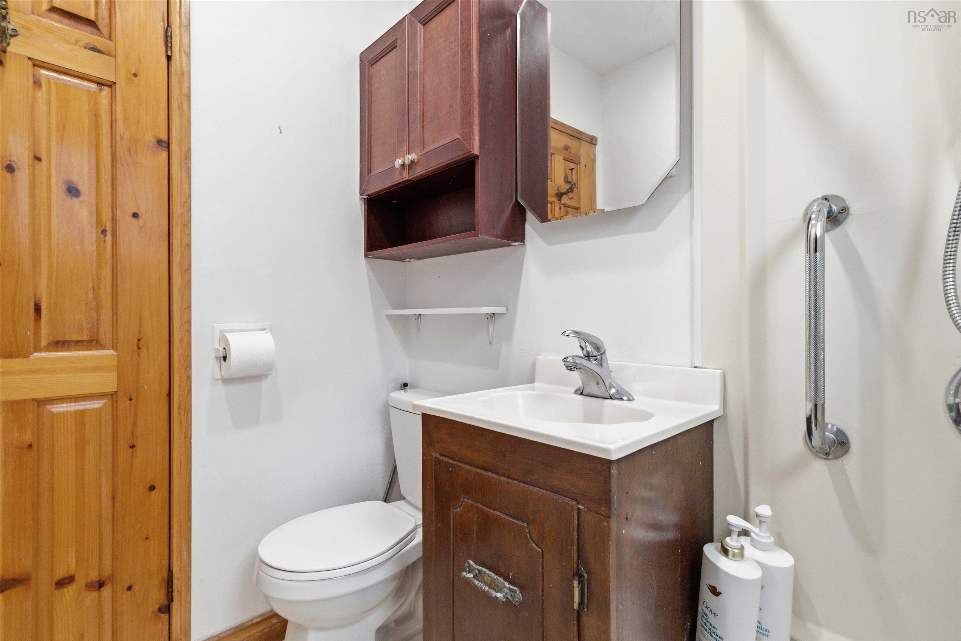 $499,900.00: 24 Auburn Avenue, Halifax