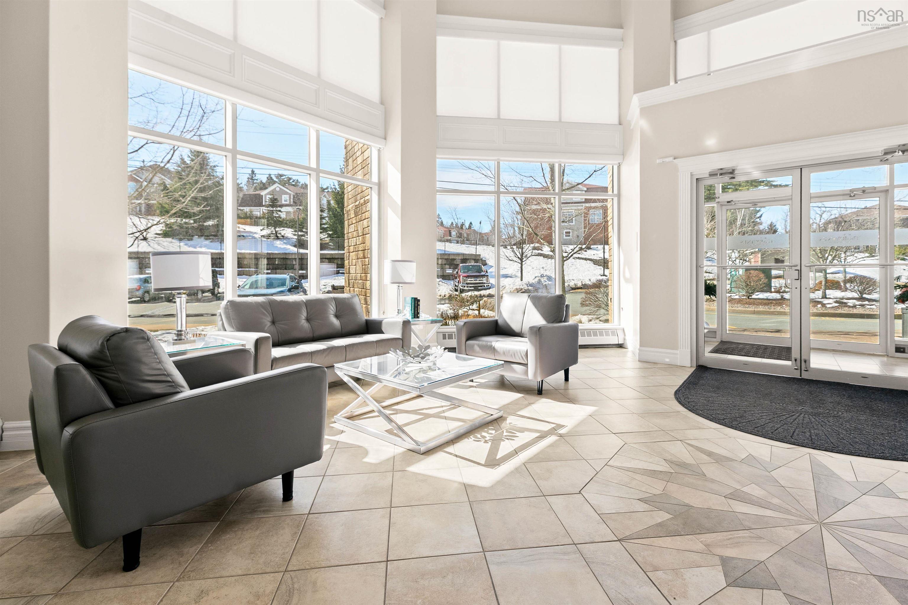 $539,900.00: 306 120 Southgate Drive, Bedford