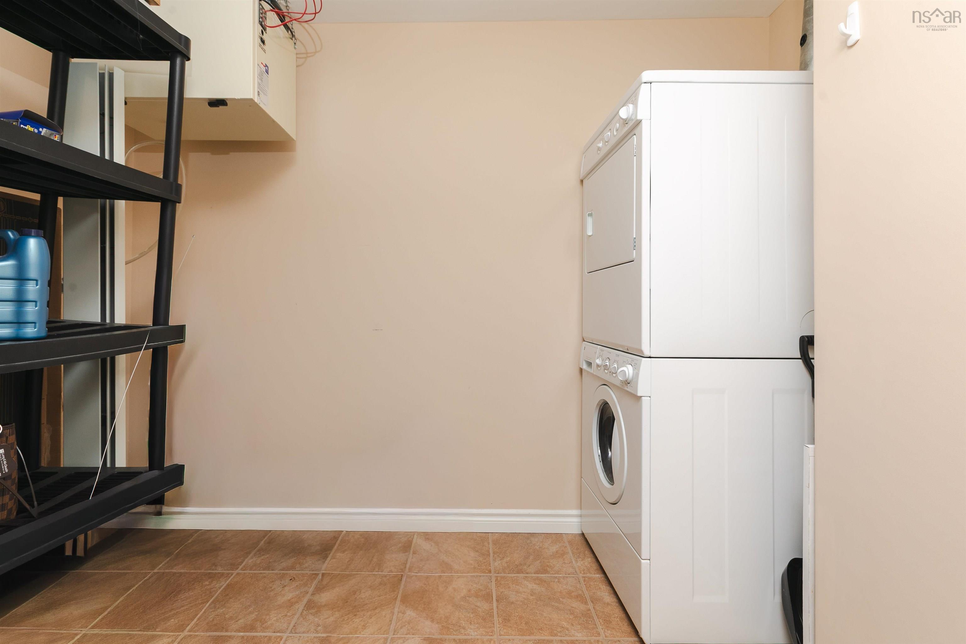 $539,900.00: 306 120 Southgate Drive, Bedford