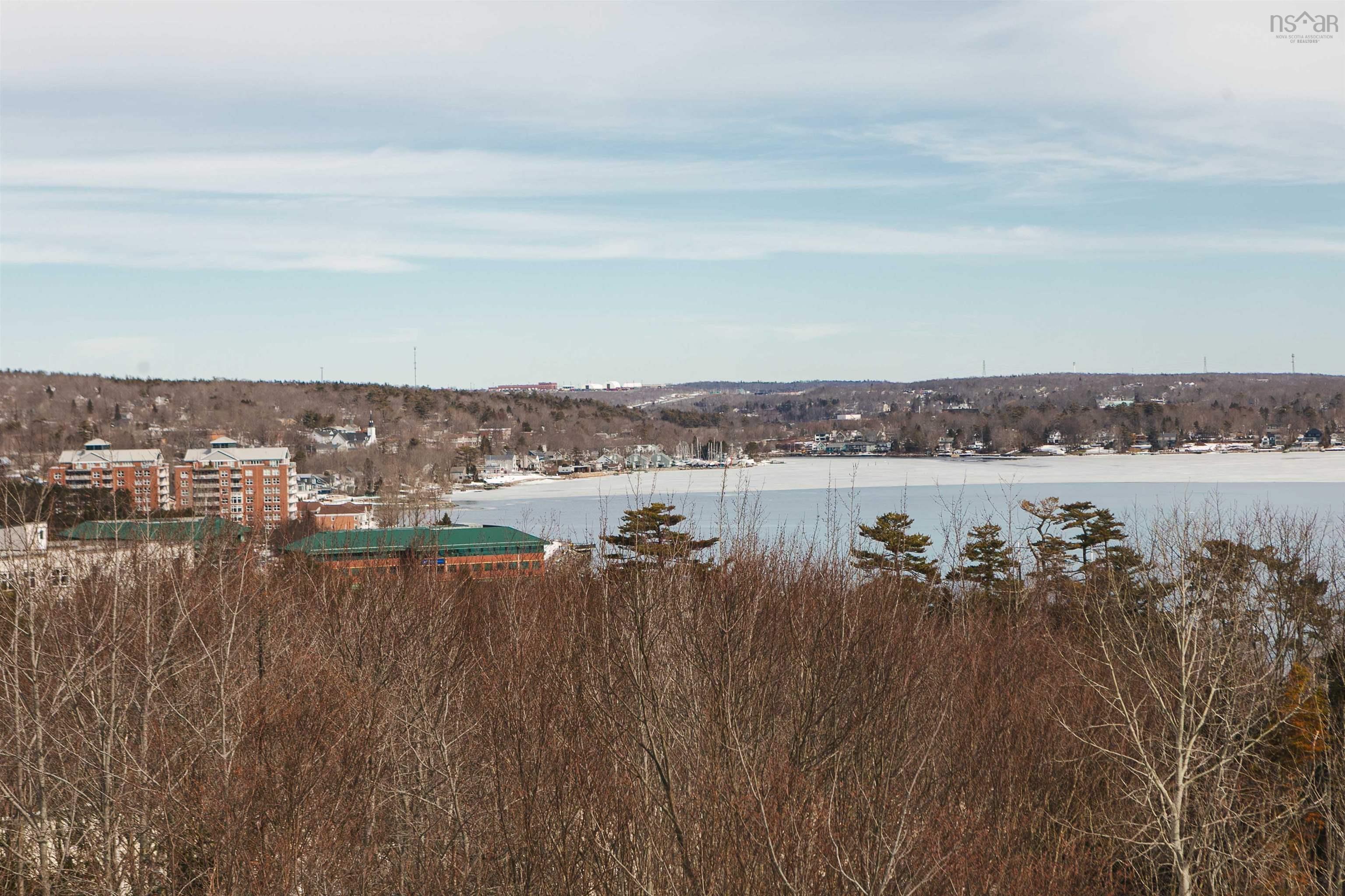 $539,900.00: 306 120 Southgate Drive, Bedford