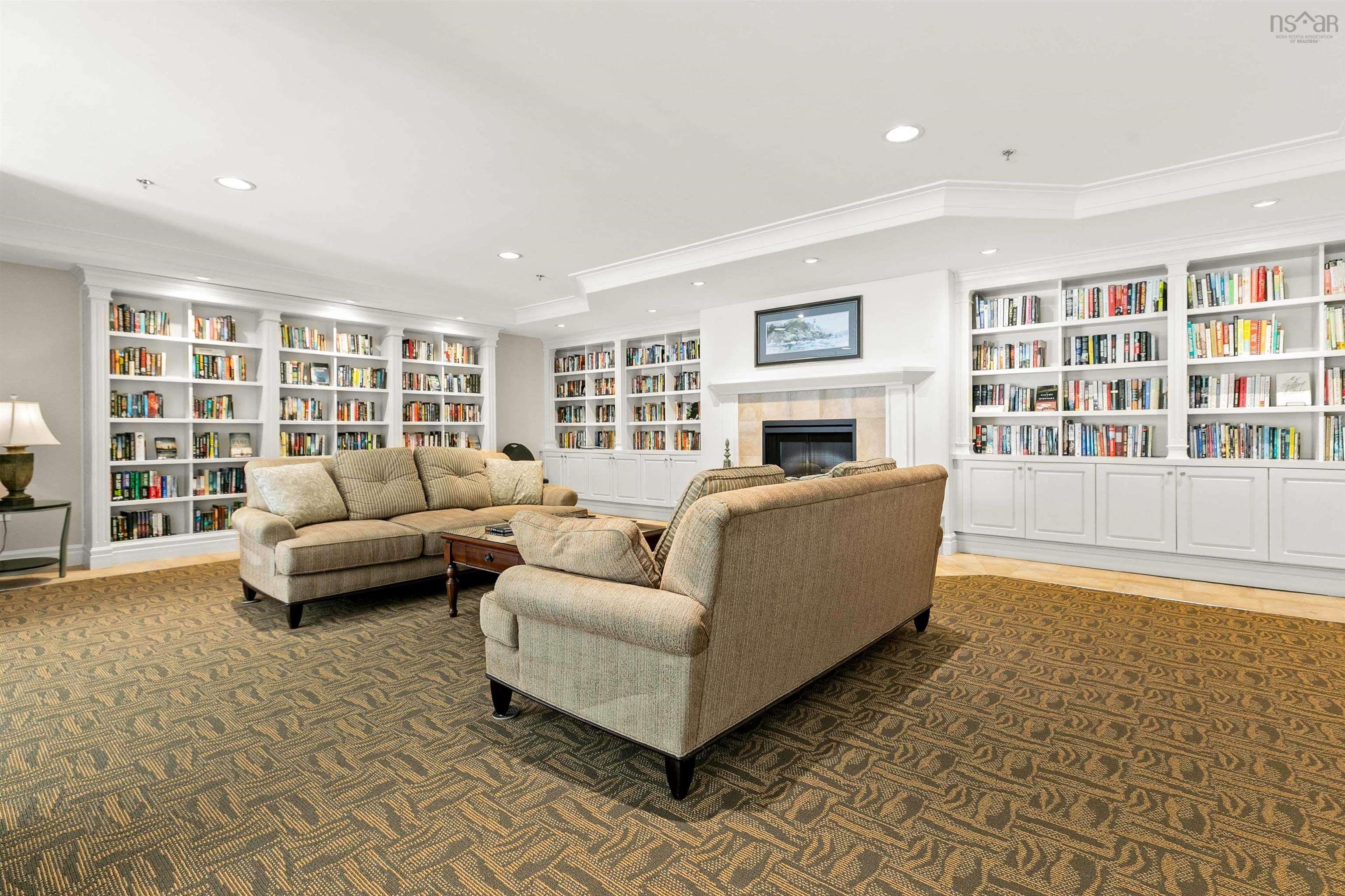 $539,900.00: 306 120 Southgate Drive, Bedford