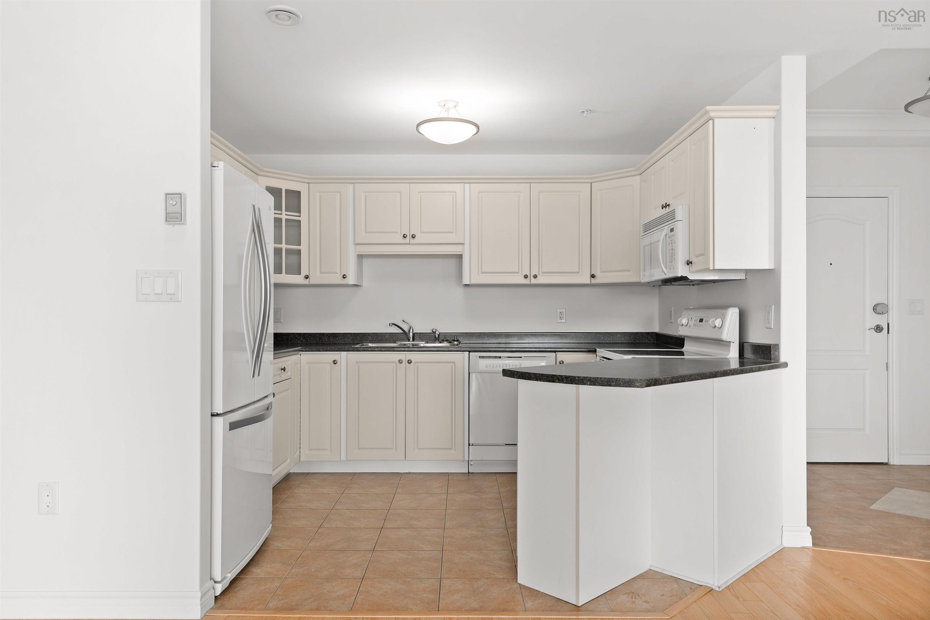 $539,900.00: 306 120 Southgate Drive, Bedford