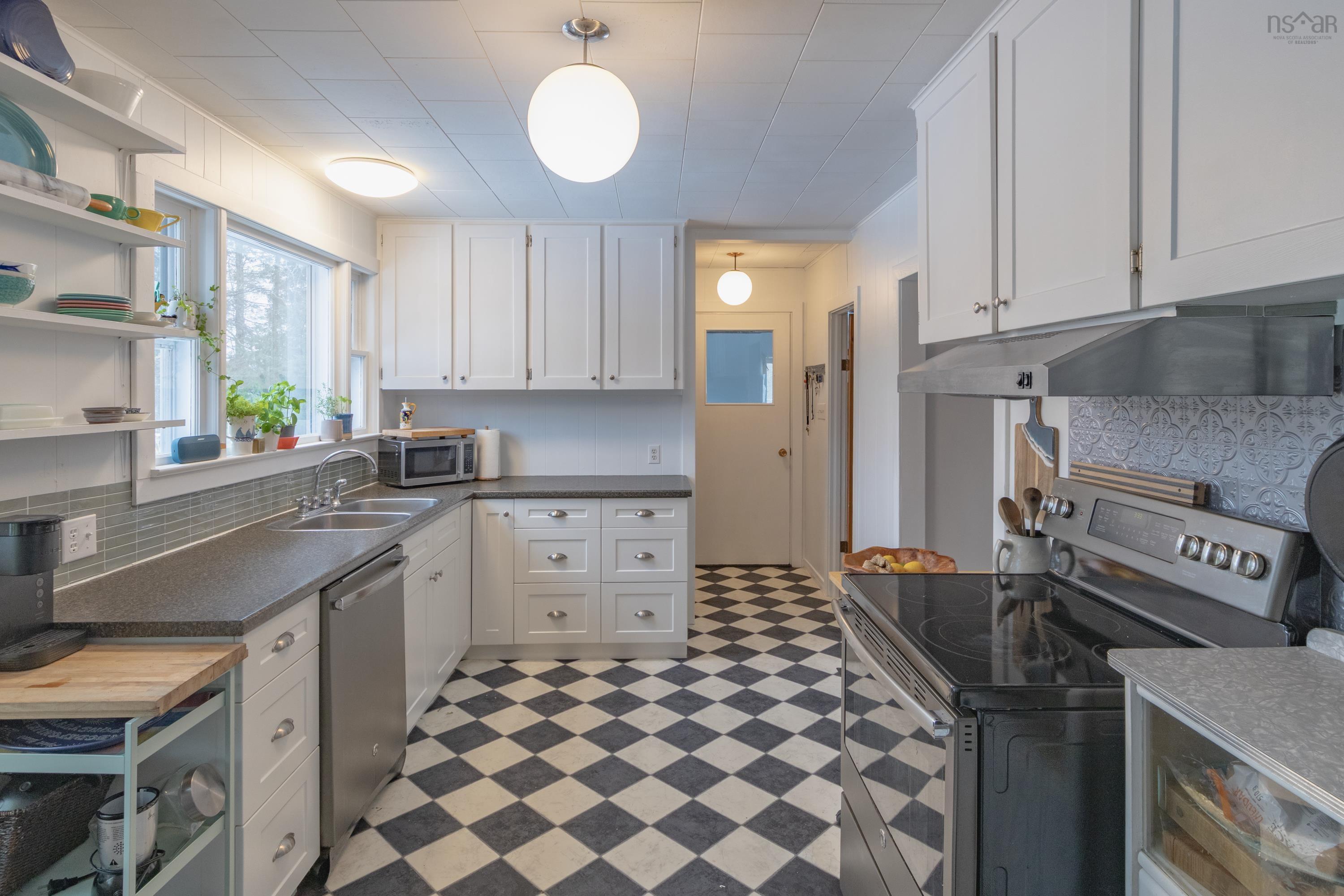 $289,900.00: 109 Ohio Road, Shelburne