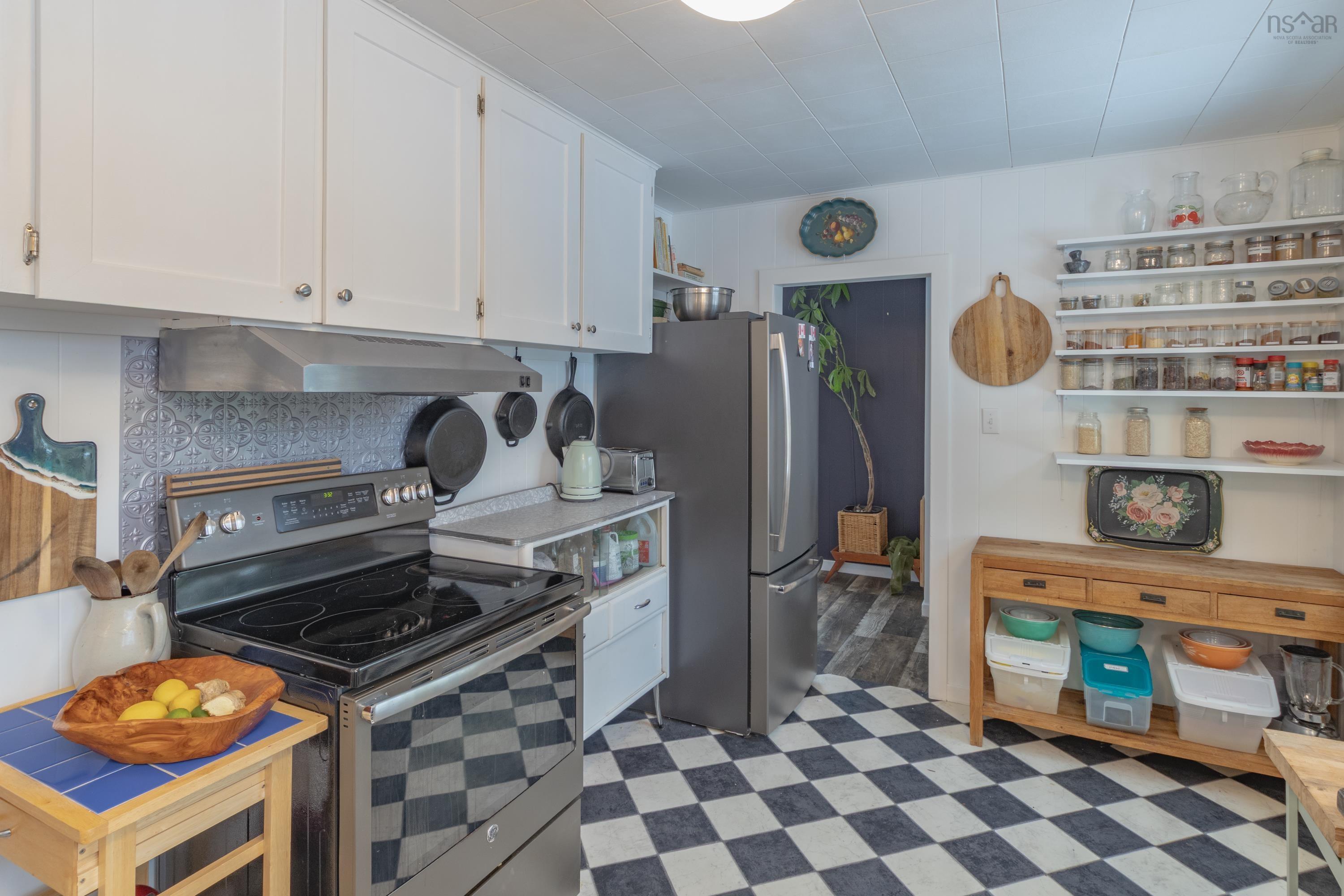 $289,900.00: 109 Ohio Road, Shelburne