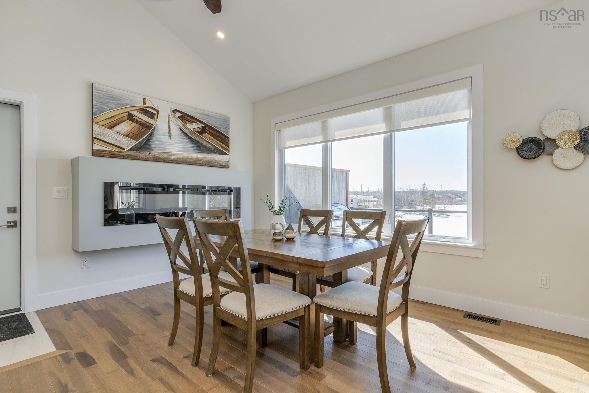 $899,900.00: 30 Montague Road, Lake Loon