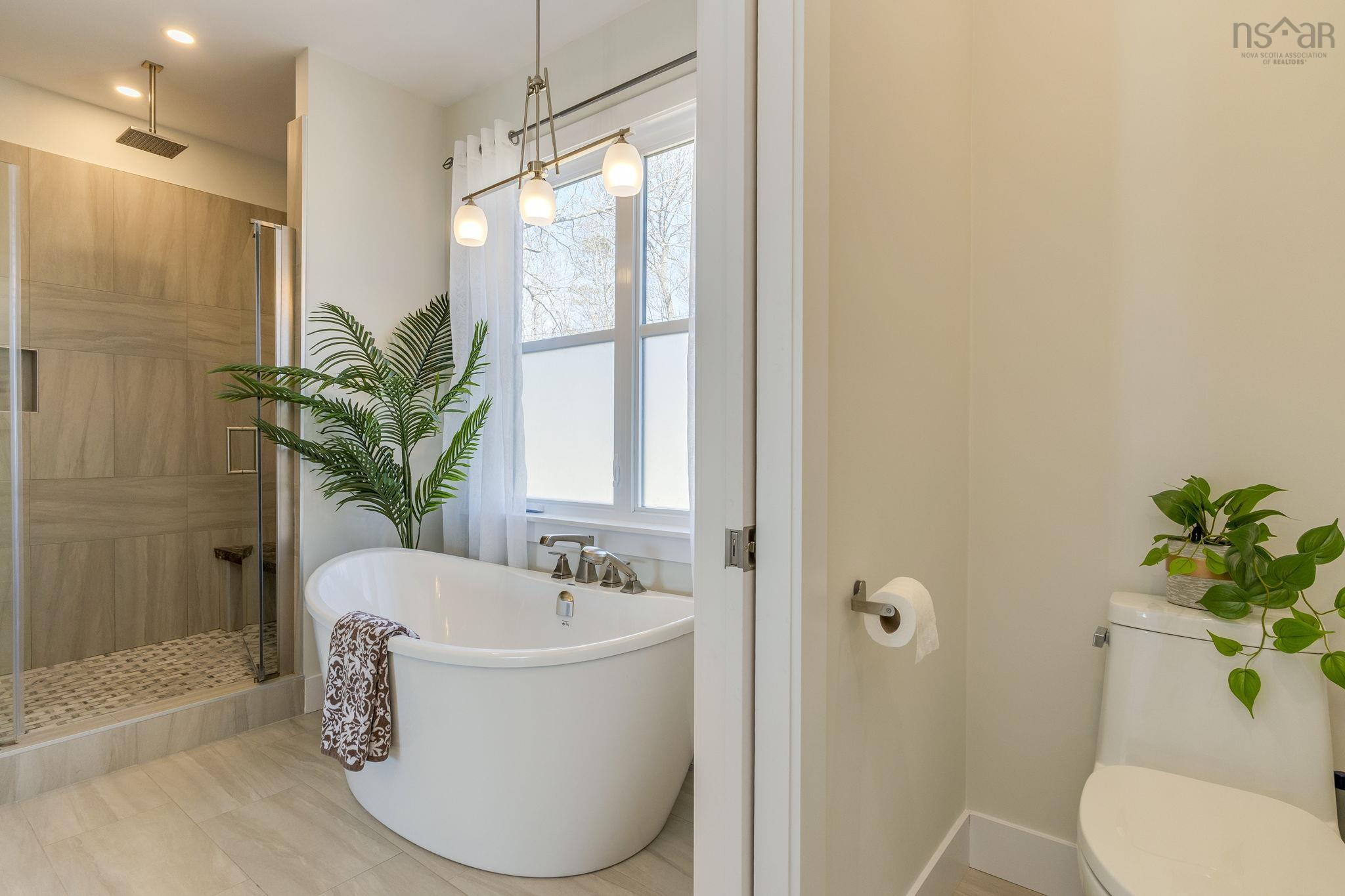 $899,900.00: 30 Montague Road, Lake Loon