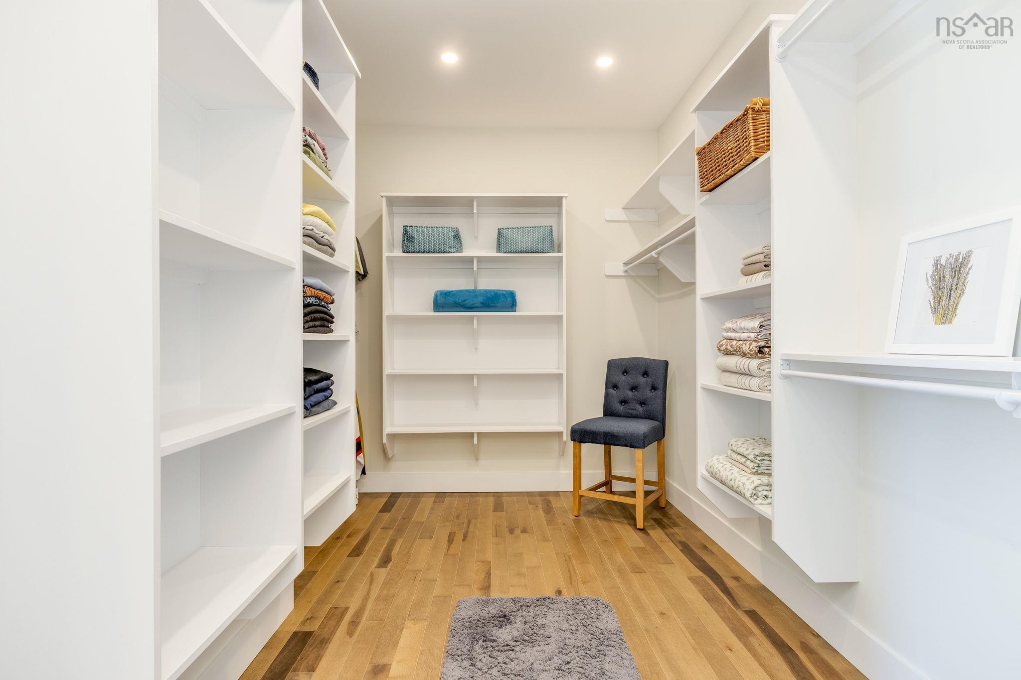 $899,900.00: 30 Montague Road, Lake Loon