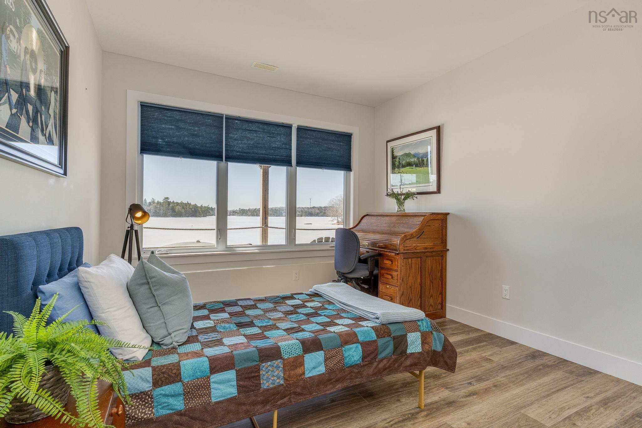 $899,900.00: 30 Montague Road, Lake Loon