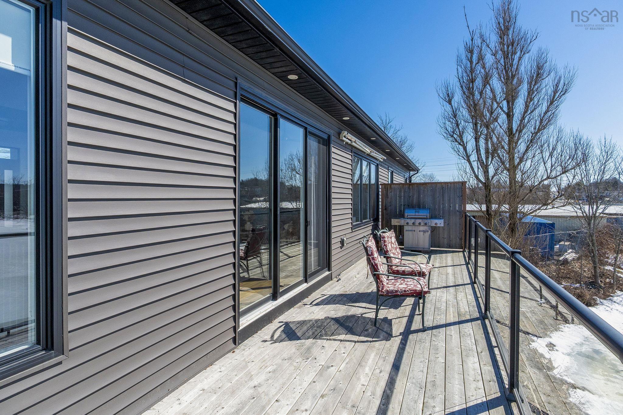 $899,900.00: 30 Montague Road, Lake Loon